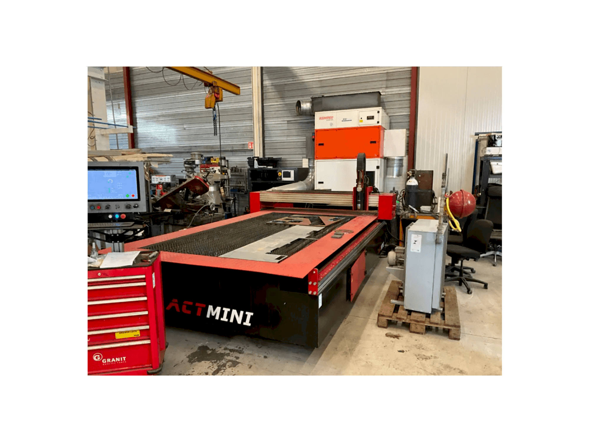 Koneen ACT MINI 3015PW etunäkymä