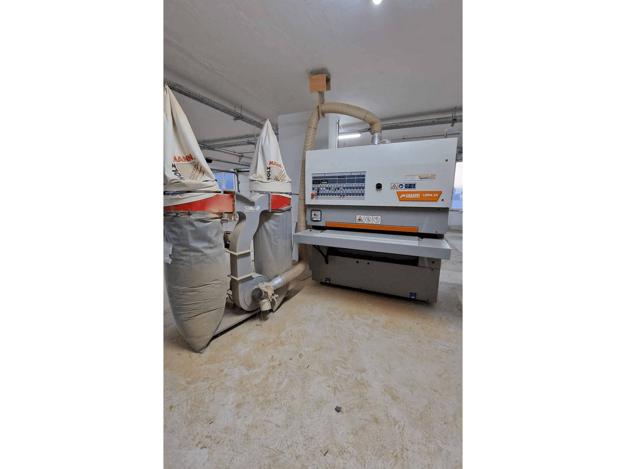 Koneen CASADEI LIBRA 35 etunäkymä