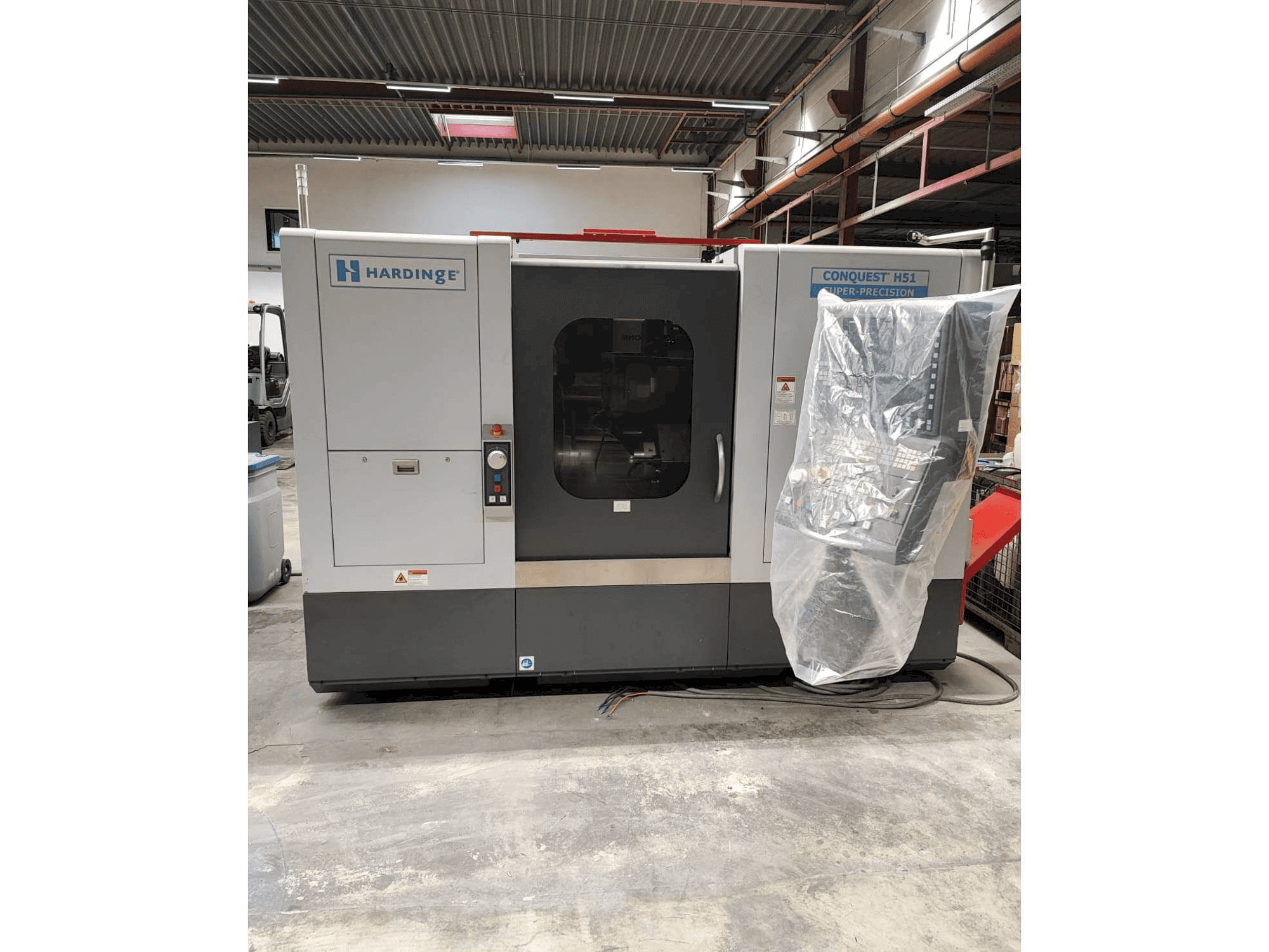 Koneen HARDINGE CONQUEST H51 etunäkymä