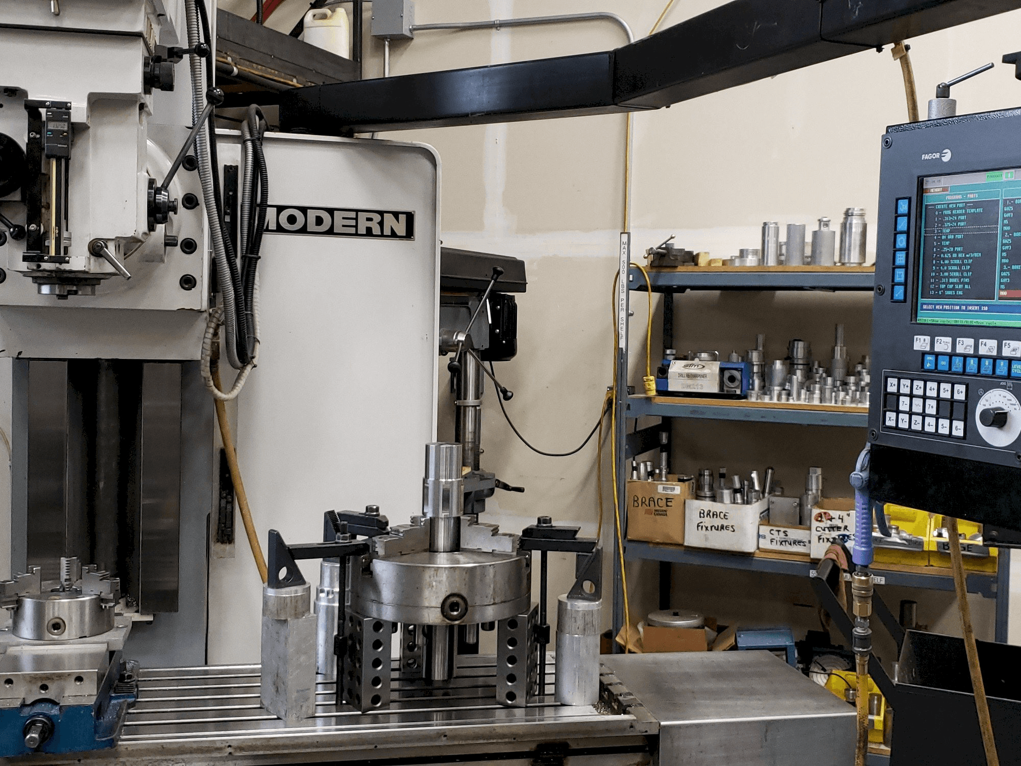 Koneen Modern MB 20 etunäkymä