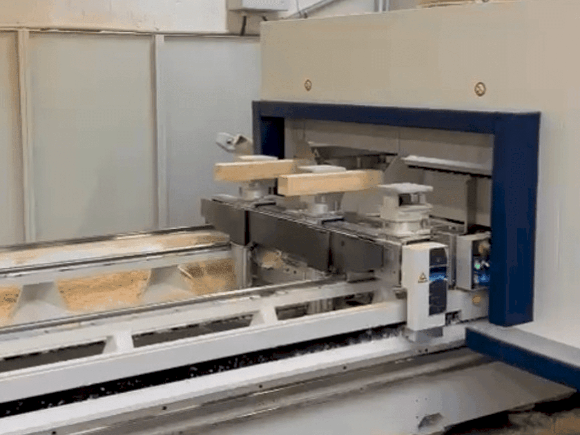 Koneen SCM Accord 500 etunäkymä