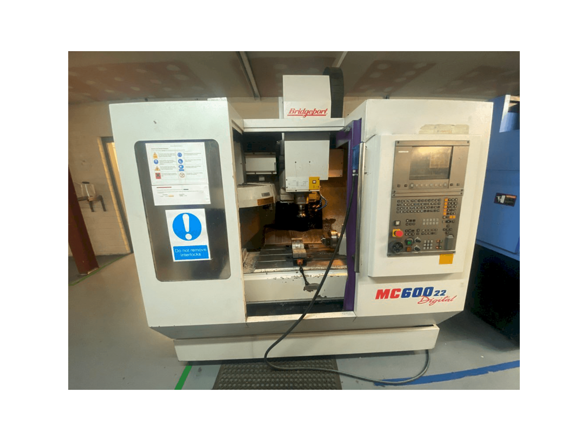 Koneen Bridgeport VMC 600 etunäkymä