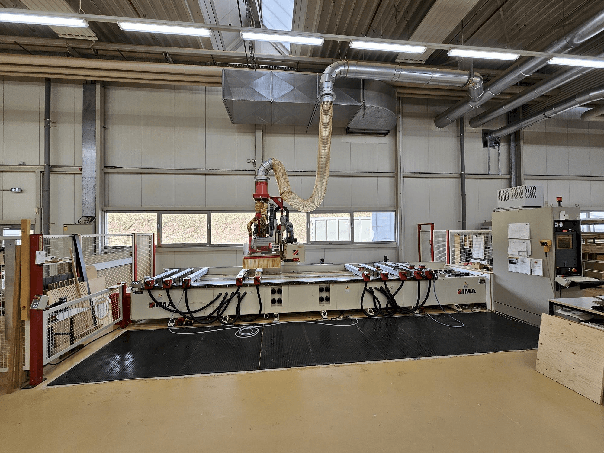 Koneen IMA BIMA/410/120/600 etunäkymä