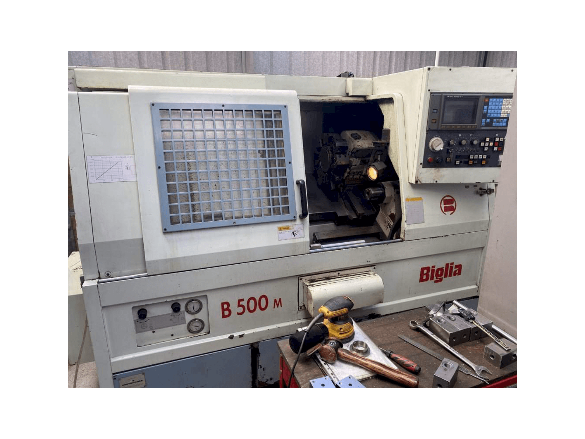 Koneen Biglia B 500 M etunäkymä