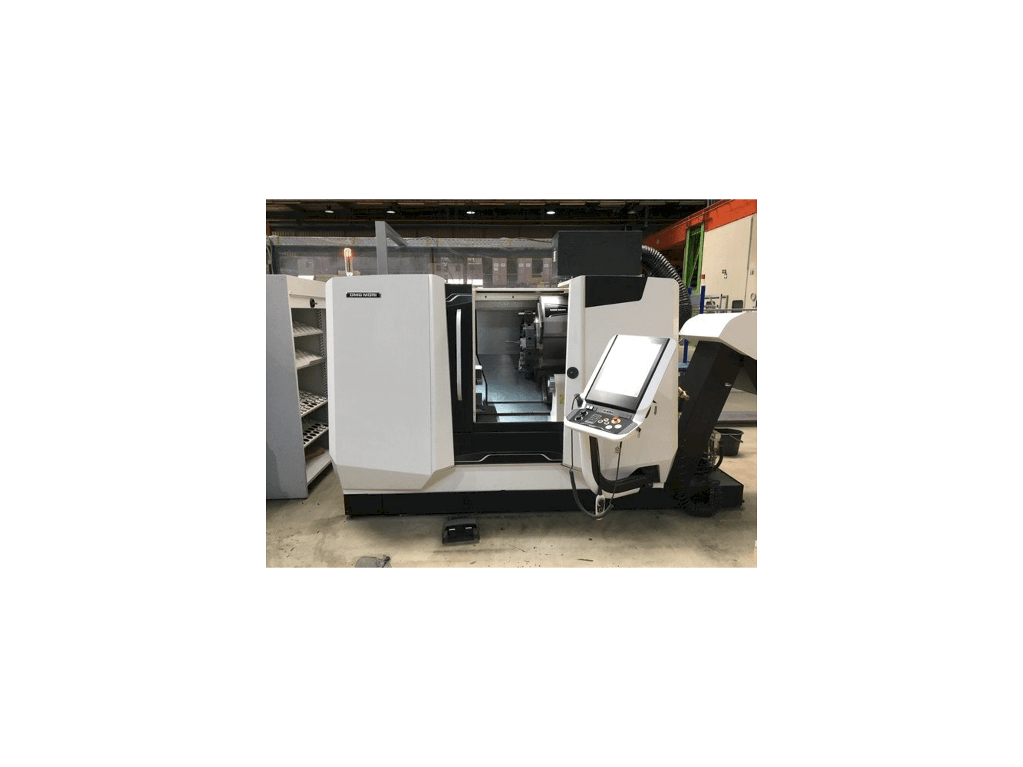 Koneen DMG MORI CLX 450 etunäkymä