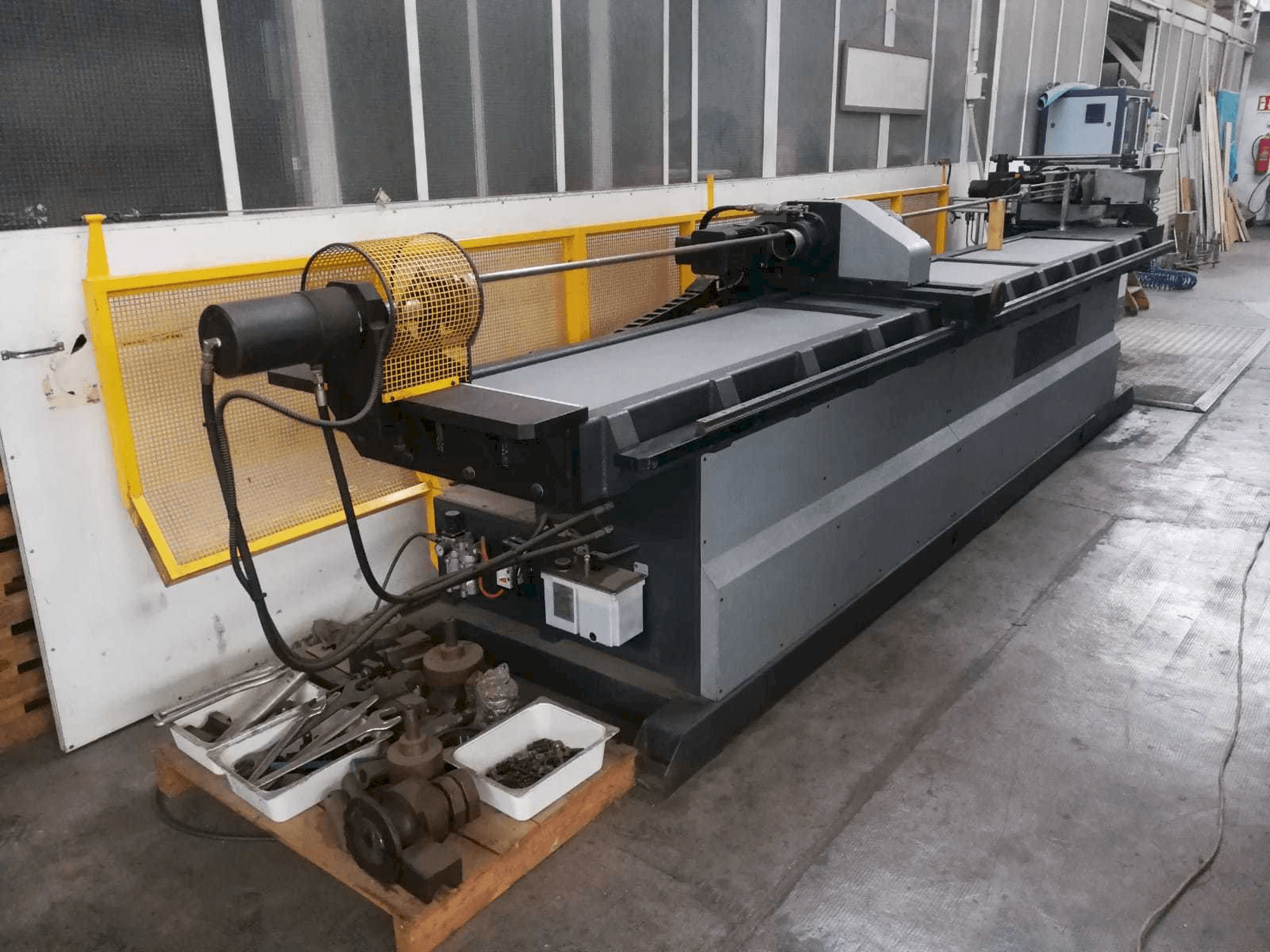 Koneen MACRI EURO 80 CN3PC etunäkymä