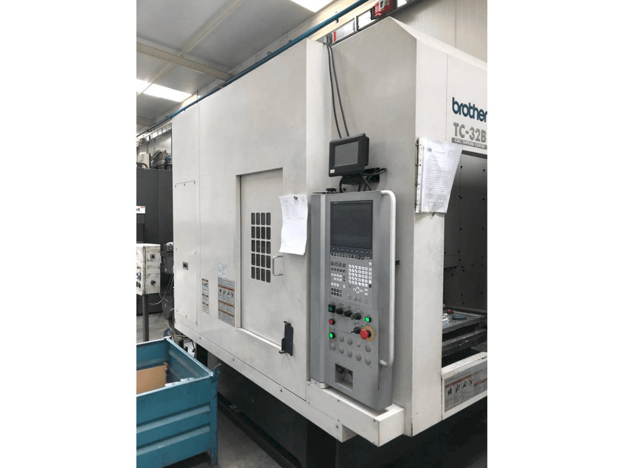 Koneen Brother TC-32BN QT etunäkymä