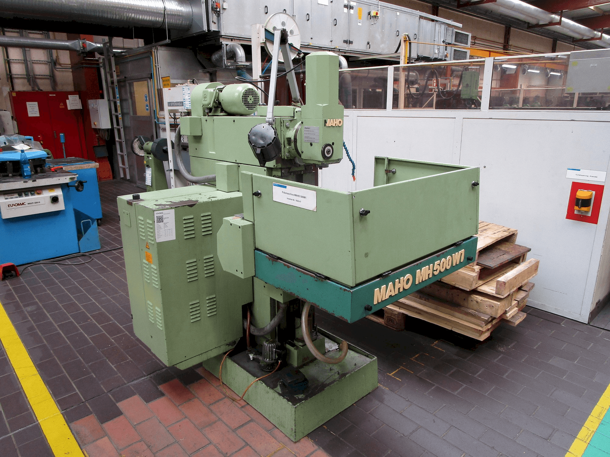 Koneen Maho MH 500 W1 etunäkymä