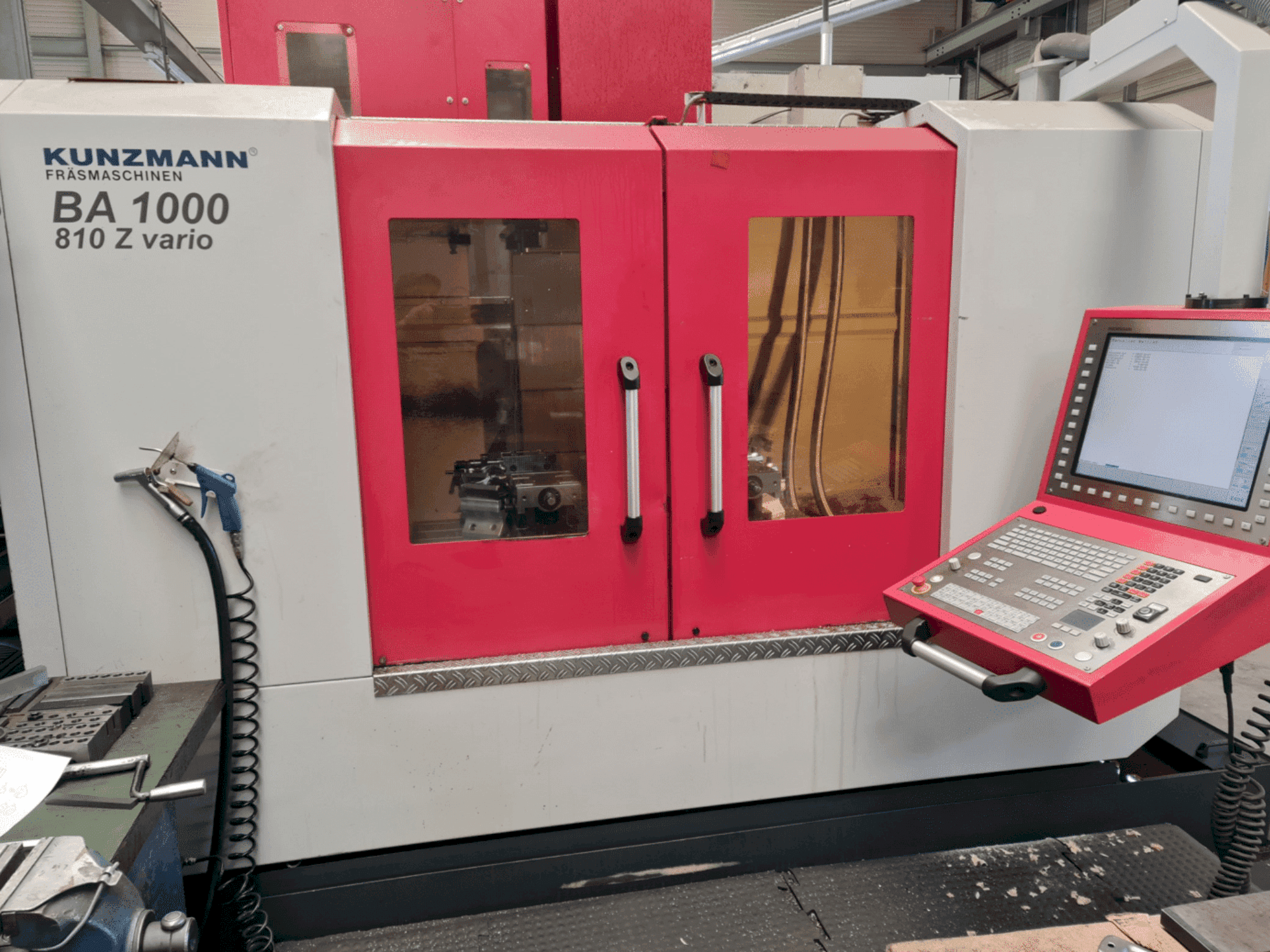 Koneen KUNZMANN BA 1000/810 Vario (2013) etunäkymä