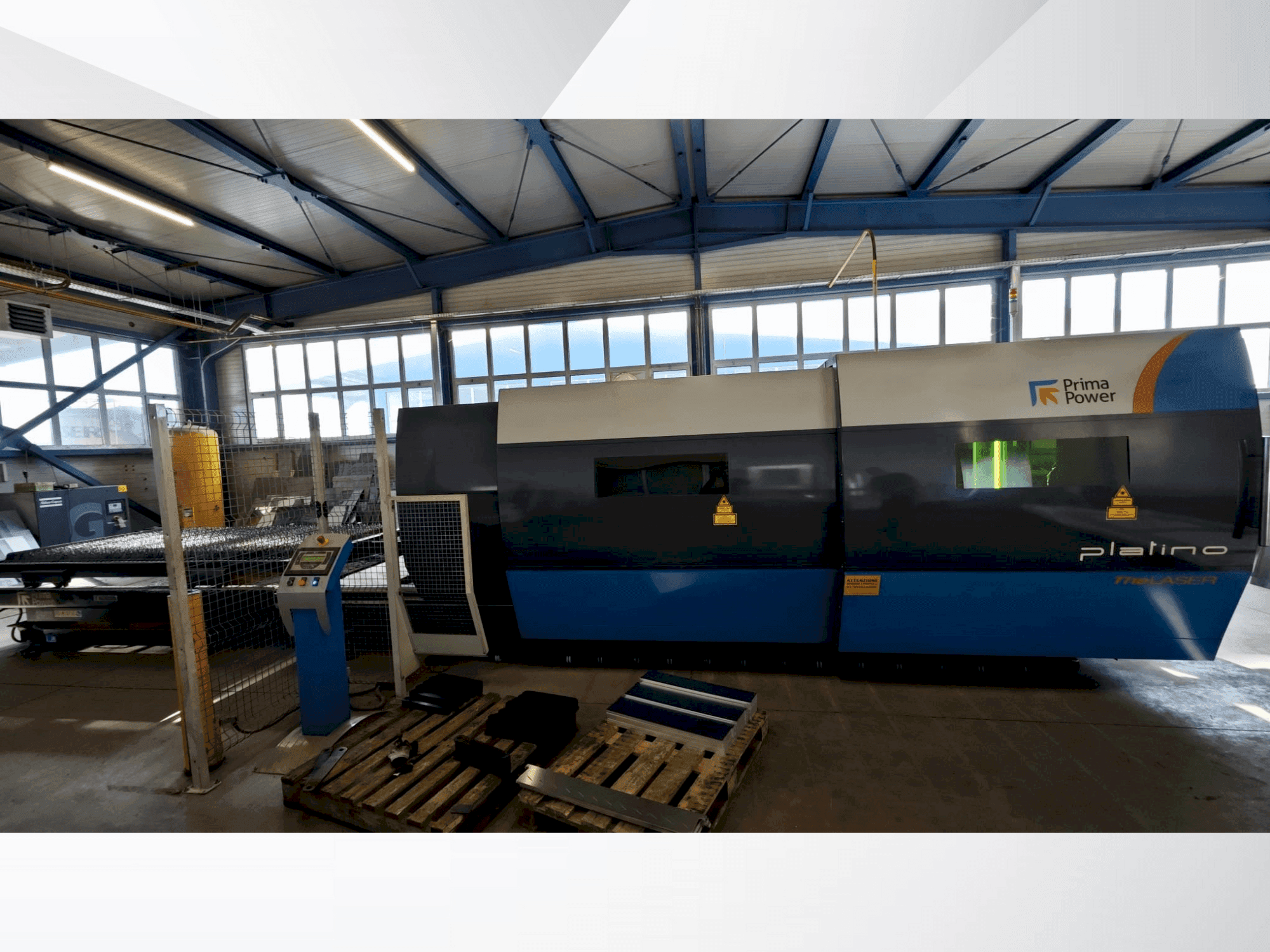 Koneen Prima Power PLATINO FIBER etunäkymä