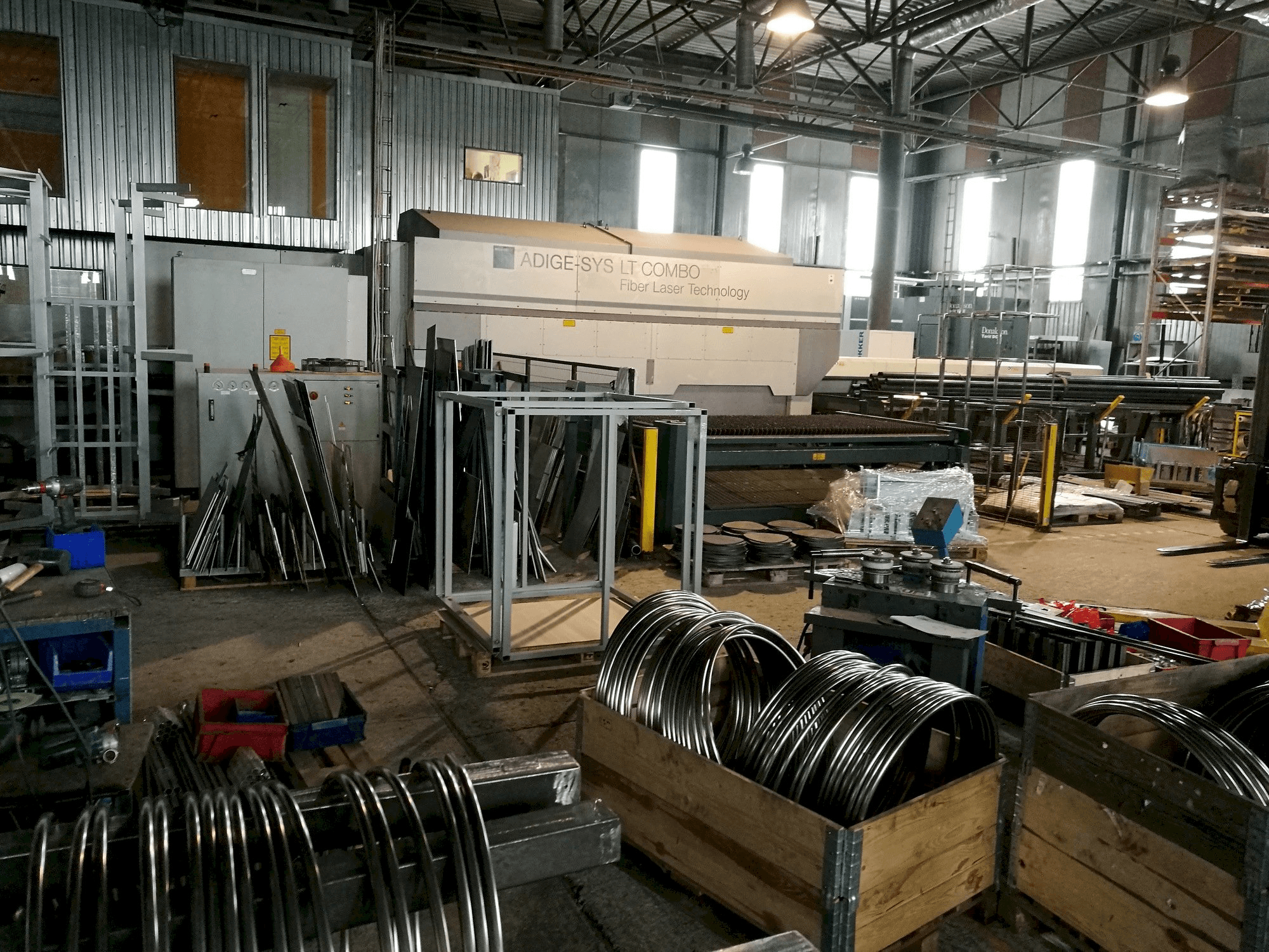 Koneen BLM ADIGE-SYS LT etunäkymä