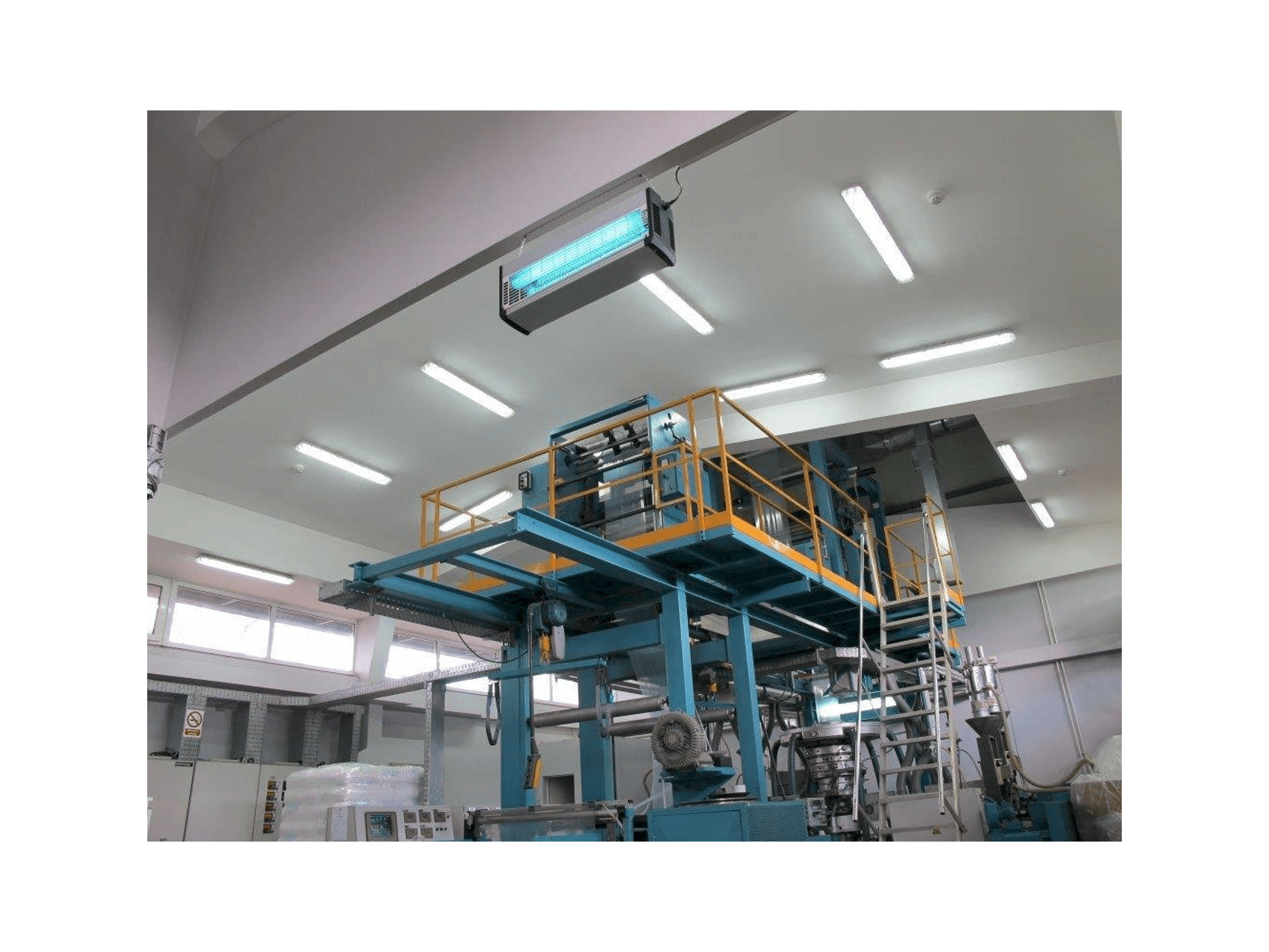 Koneen BARMAG BF 12/4.5 - 800 AK etunäkymä