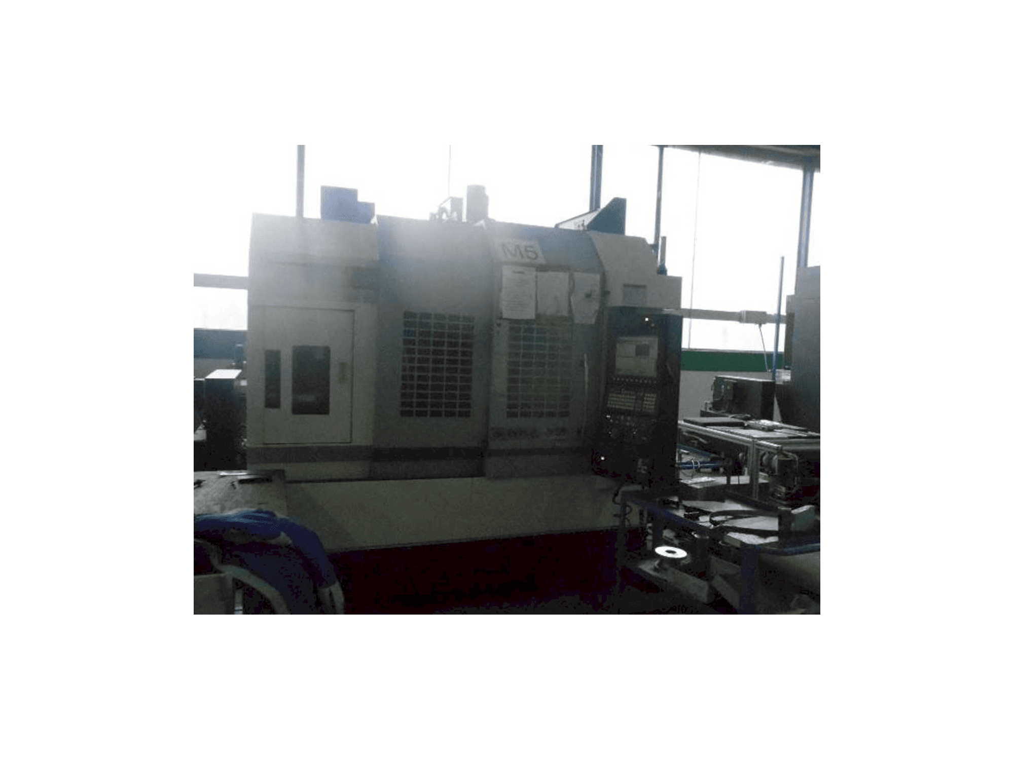 Koneen Okuma GENOS M560R-V etunäkymä