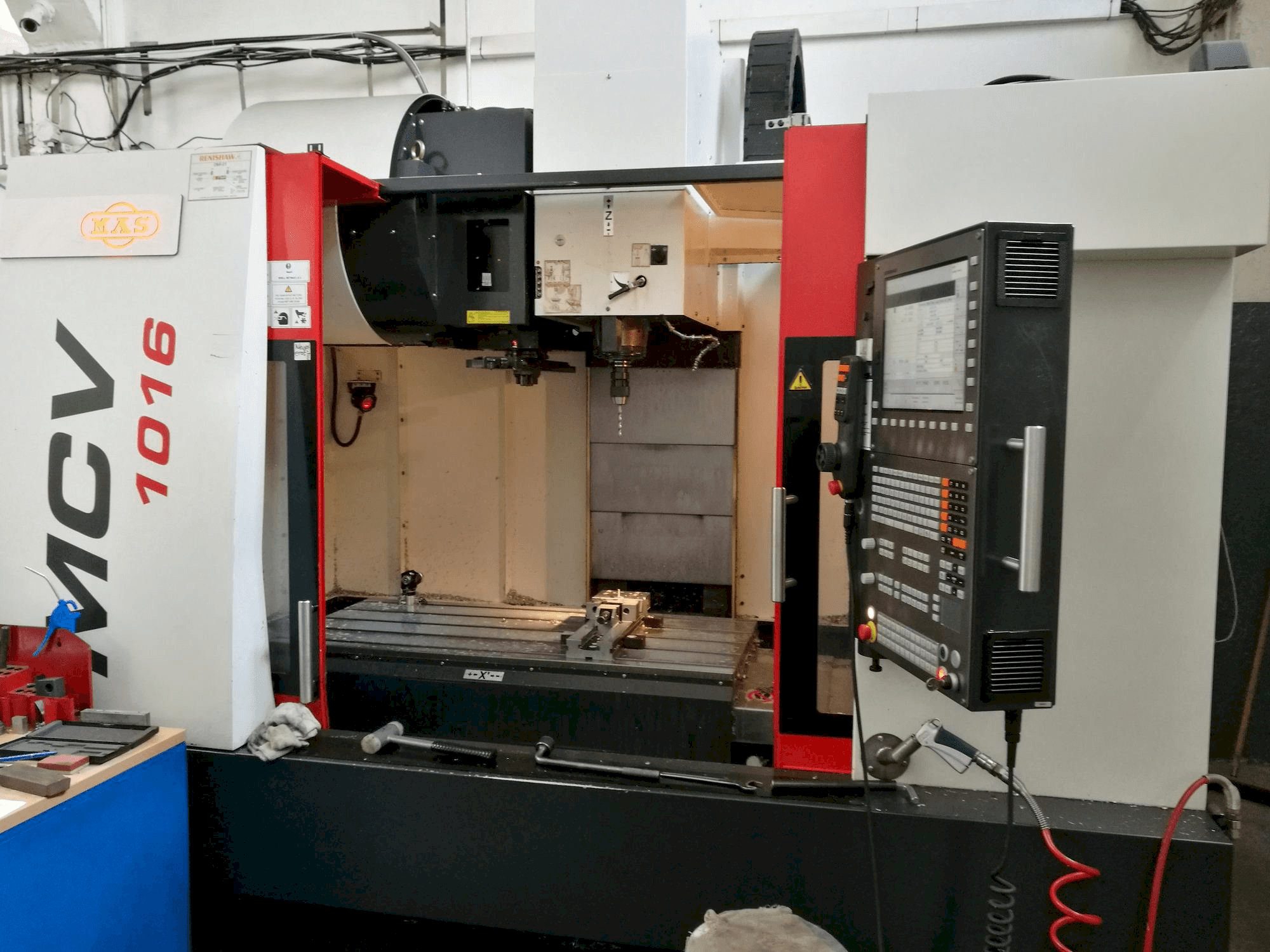 Koneen KOVOSVIT MAS MCV 1016 Quick etunäkymä