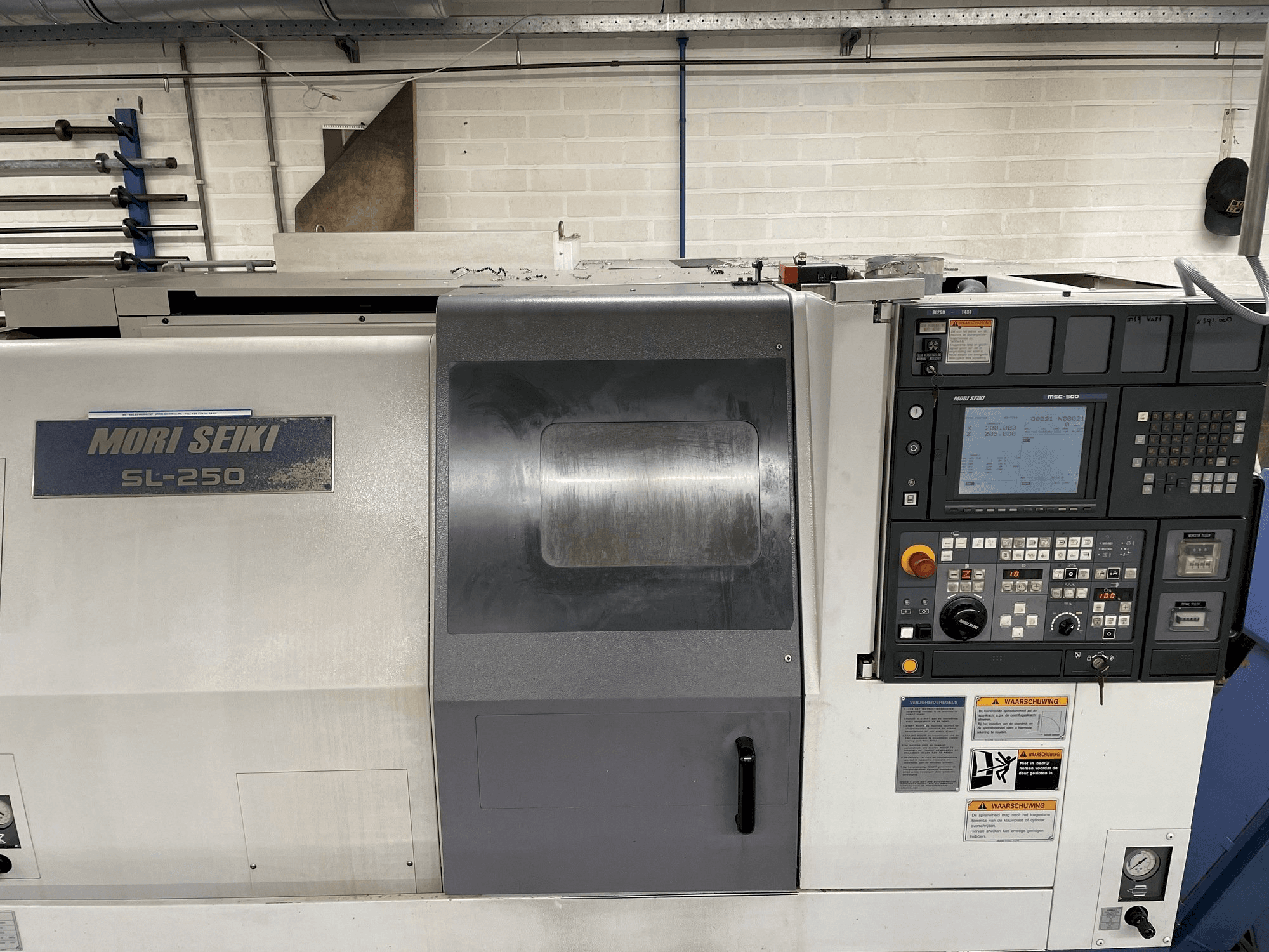 Koneen MORI SEIKI SL-250 etunäkymä