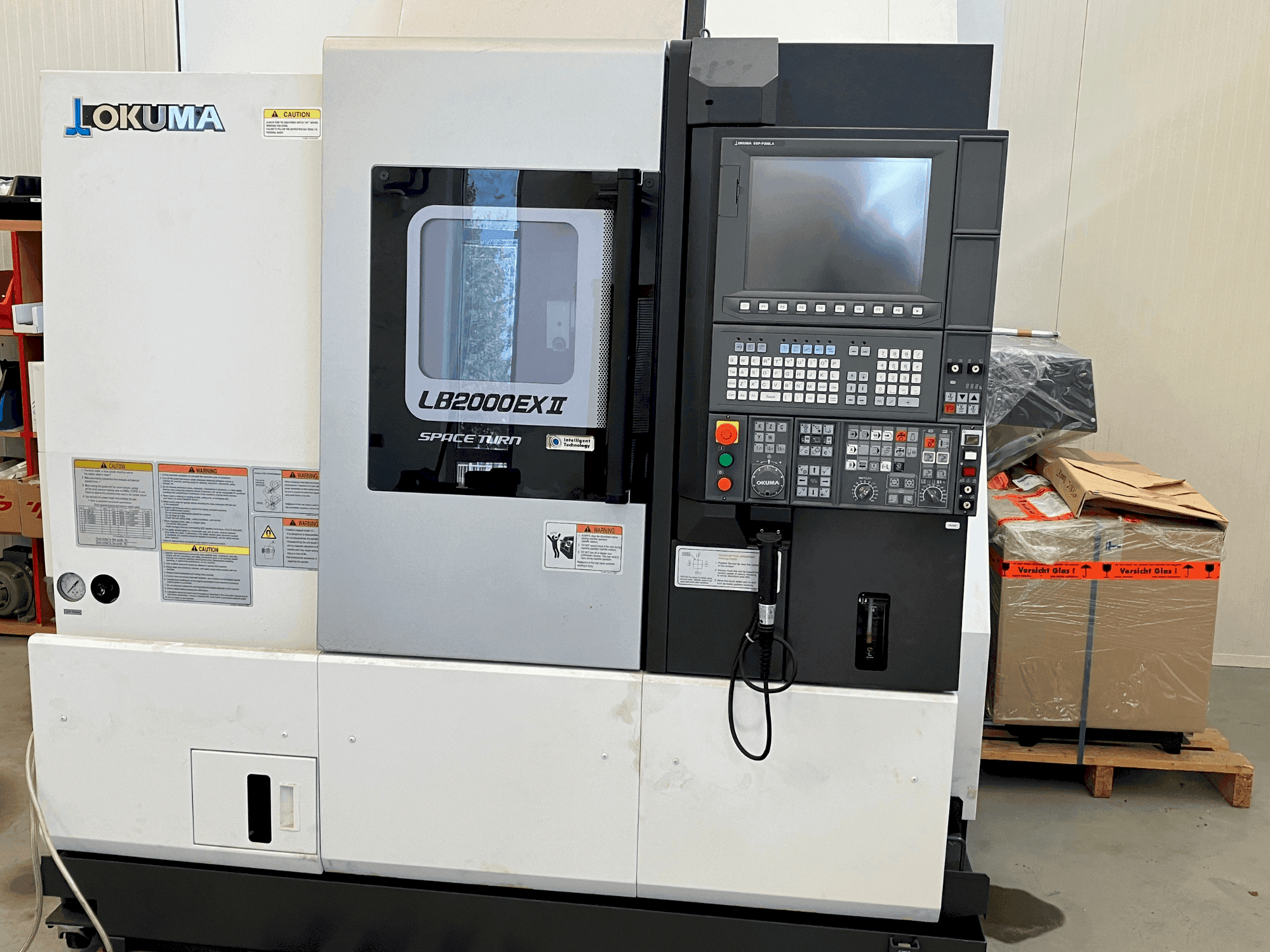 Koneen Okuma LB2000 EX II (2018) etunäkymä