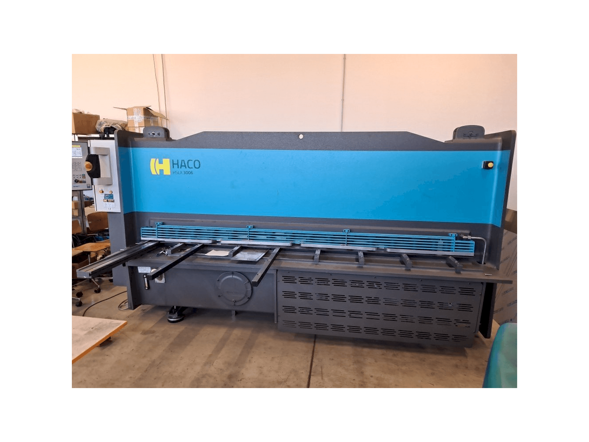 Koneen HACO HSLX 3006 etunäkymä
