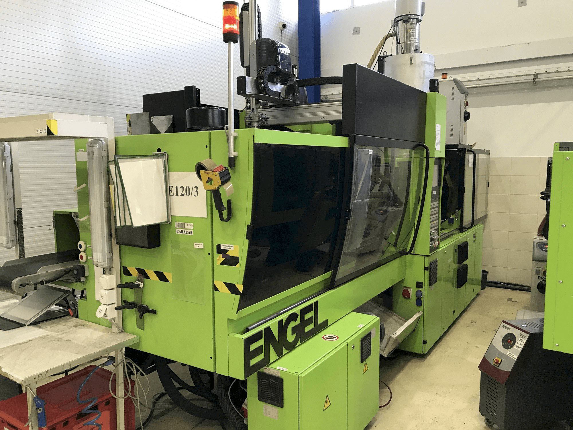 Koneen ENGEL VC 310/120 Electric etunäkymä