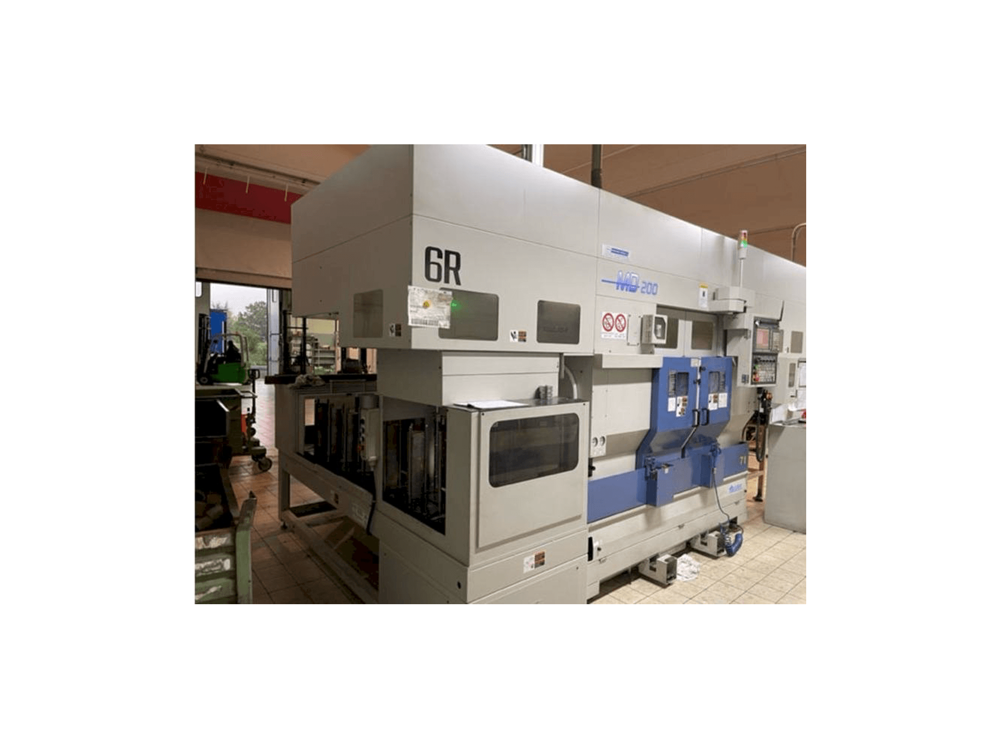 Koneen Muratec MD 200 etunäkymä