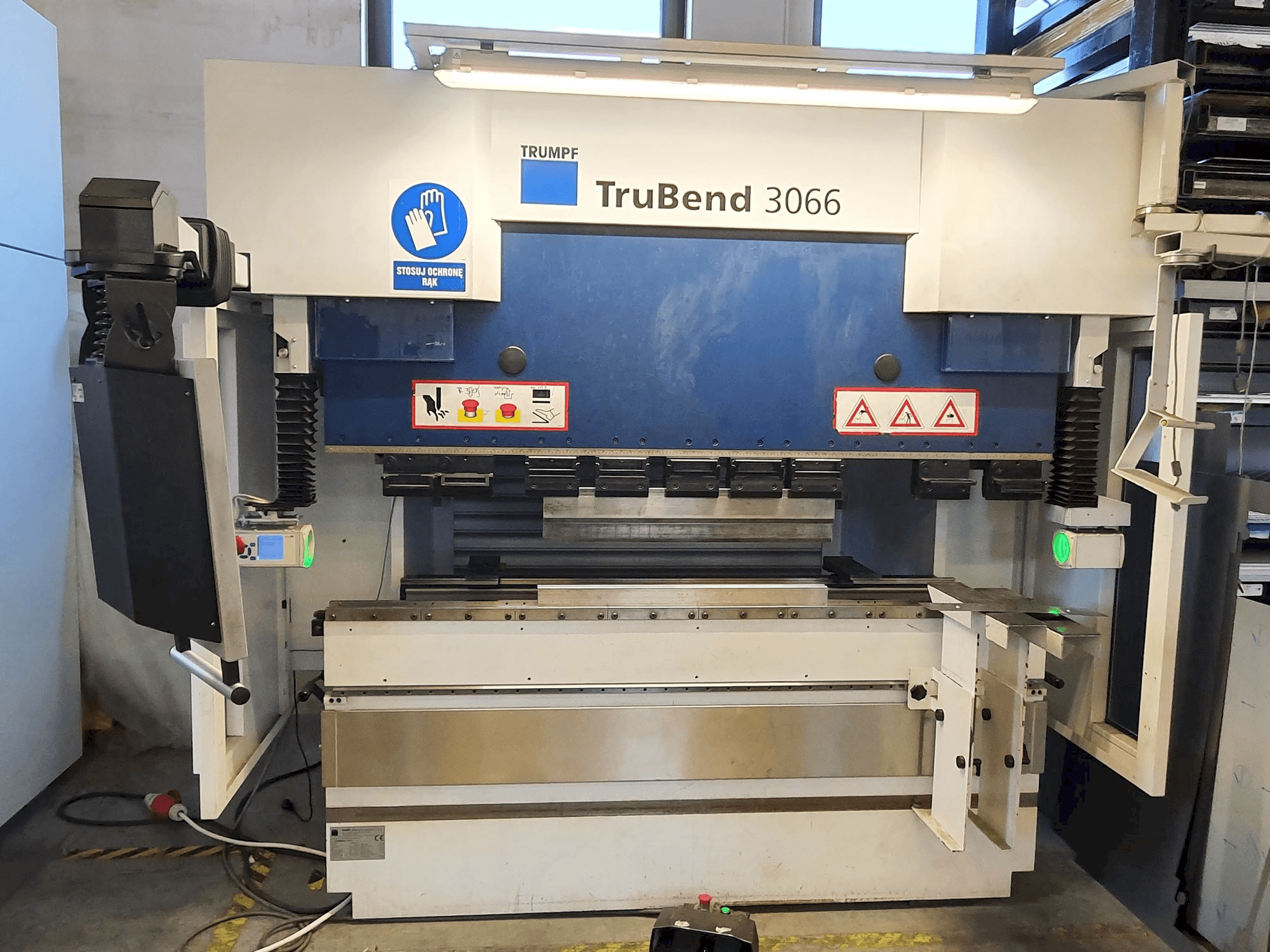 Koneen Trumpf TruBend 3066 etunäkymä