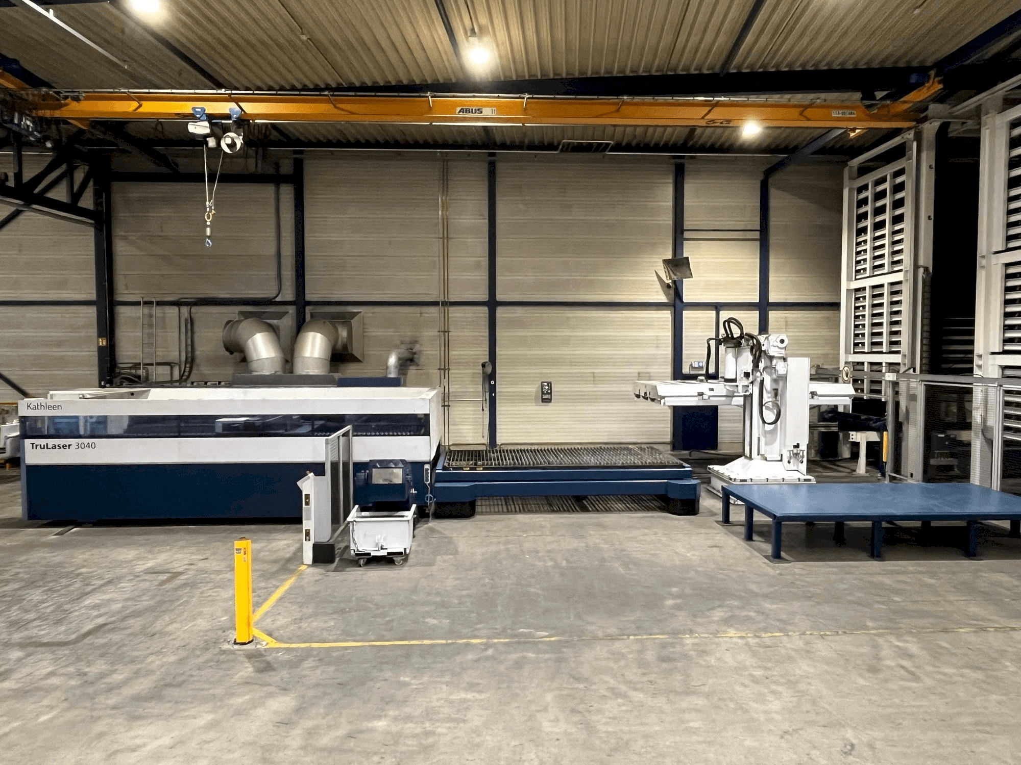 Koneen Trumpf TruLaser 3040 6kW CO2 + Liftmaster etunäkymä