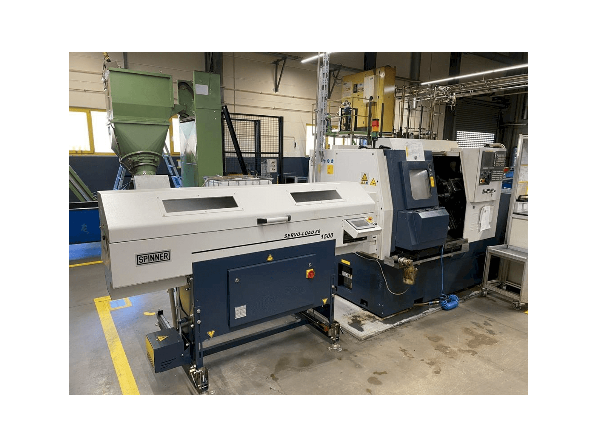 Koneen SPINNER TC400-52 etunäkymä