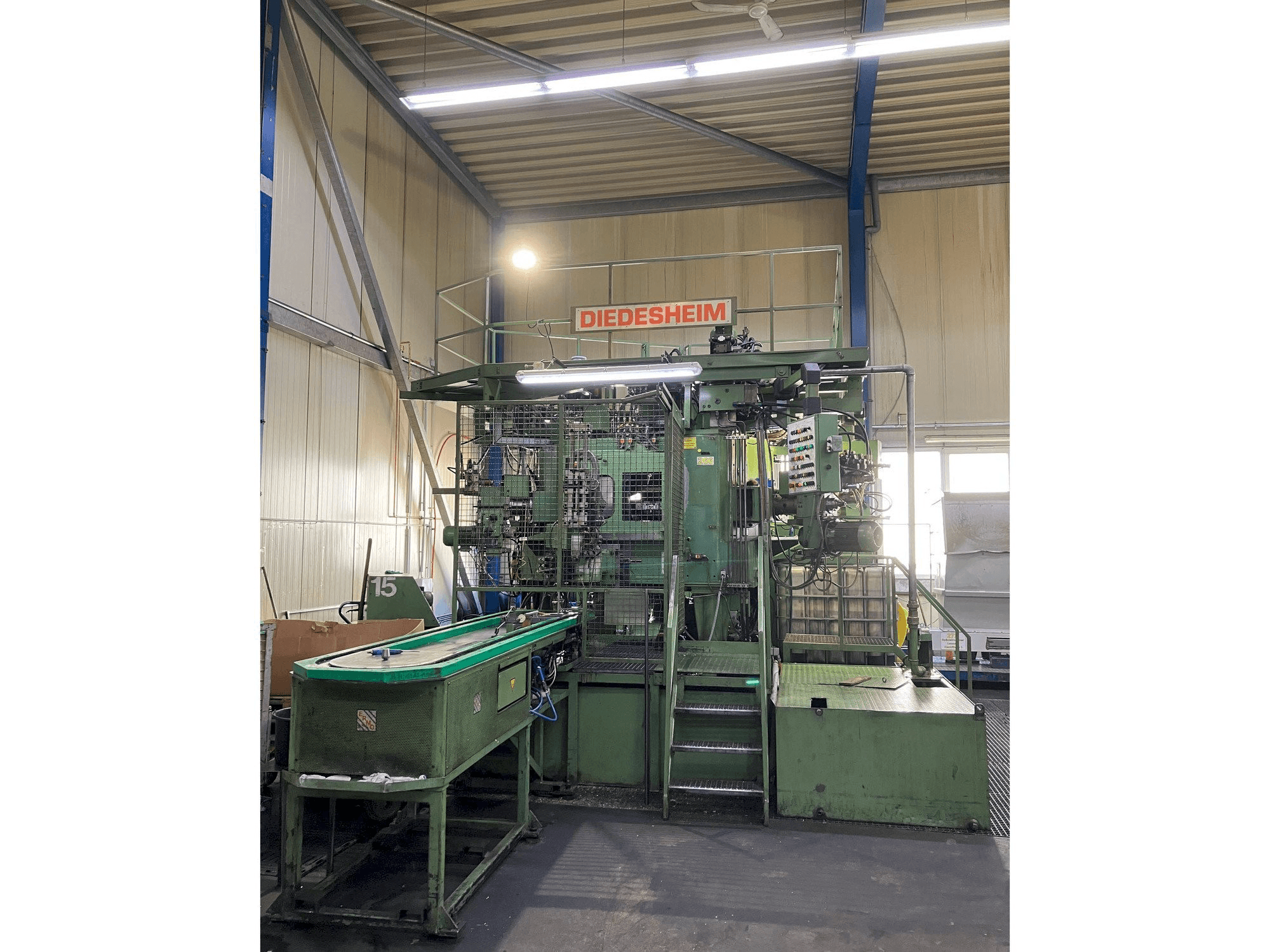 Koneen DIEDESHEIM Diamat 70-6 etunäkymä