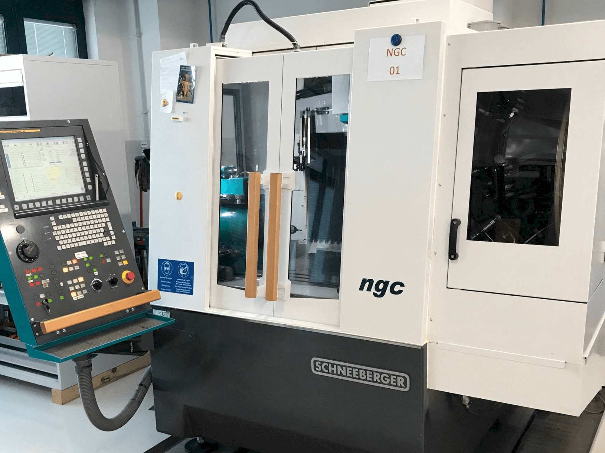 Koneen Schneeberger NGC etunäkymä