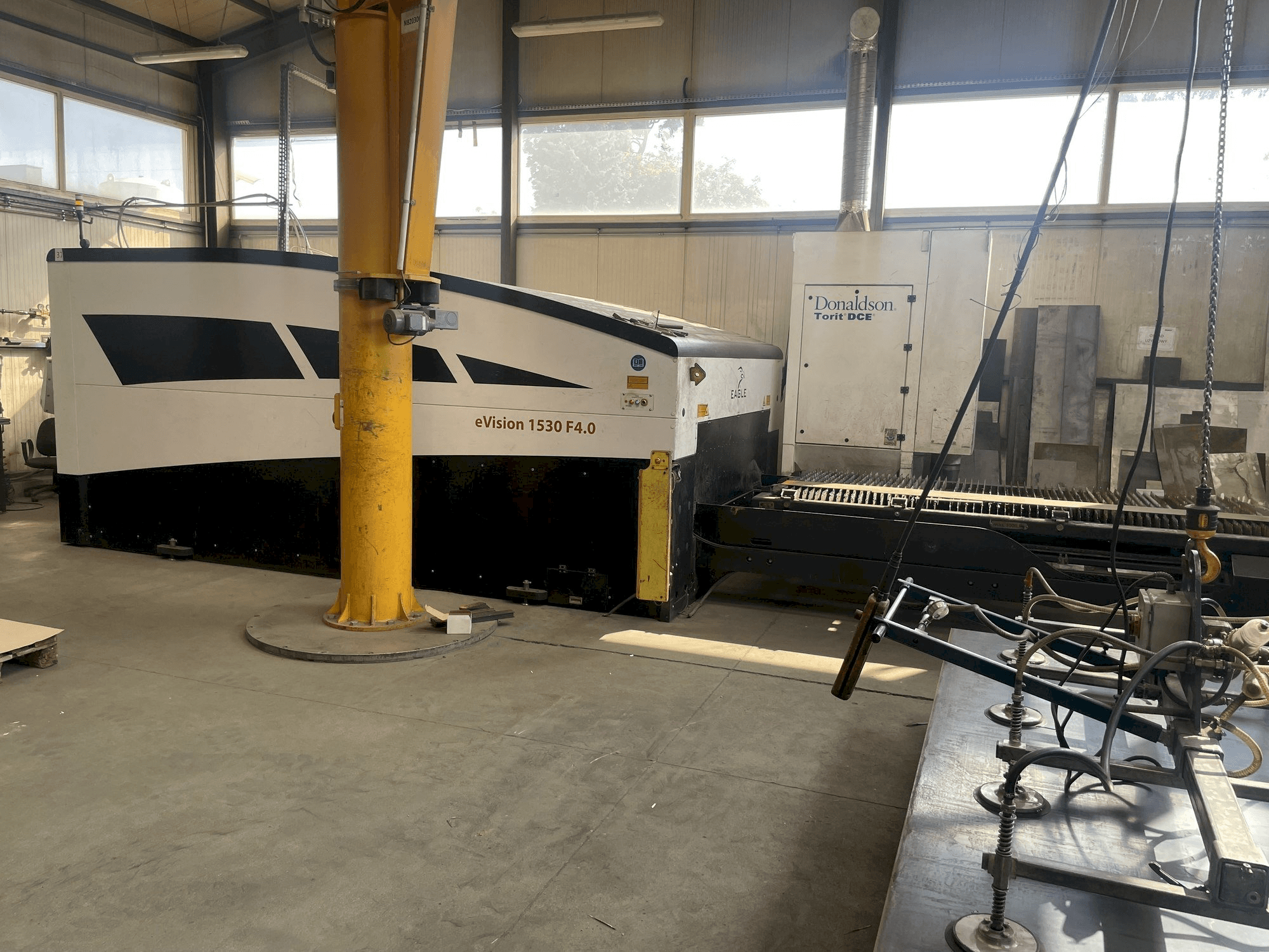 Koneen EAGLE eVision 1530 F4.0 etunäkymä