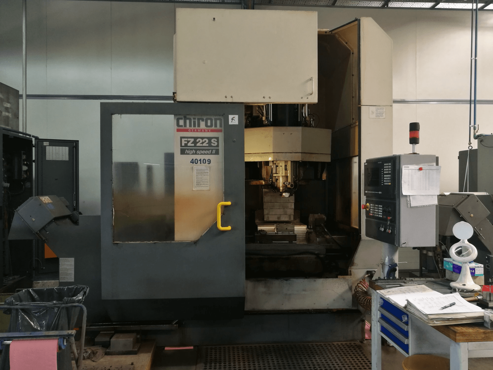 Koneen Chiron etunäkymä FZ 22 S