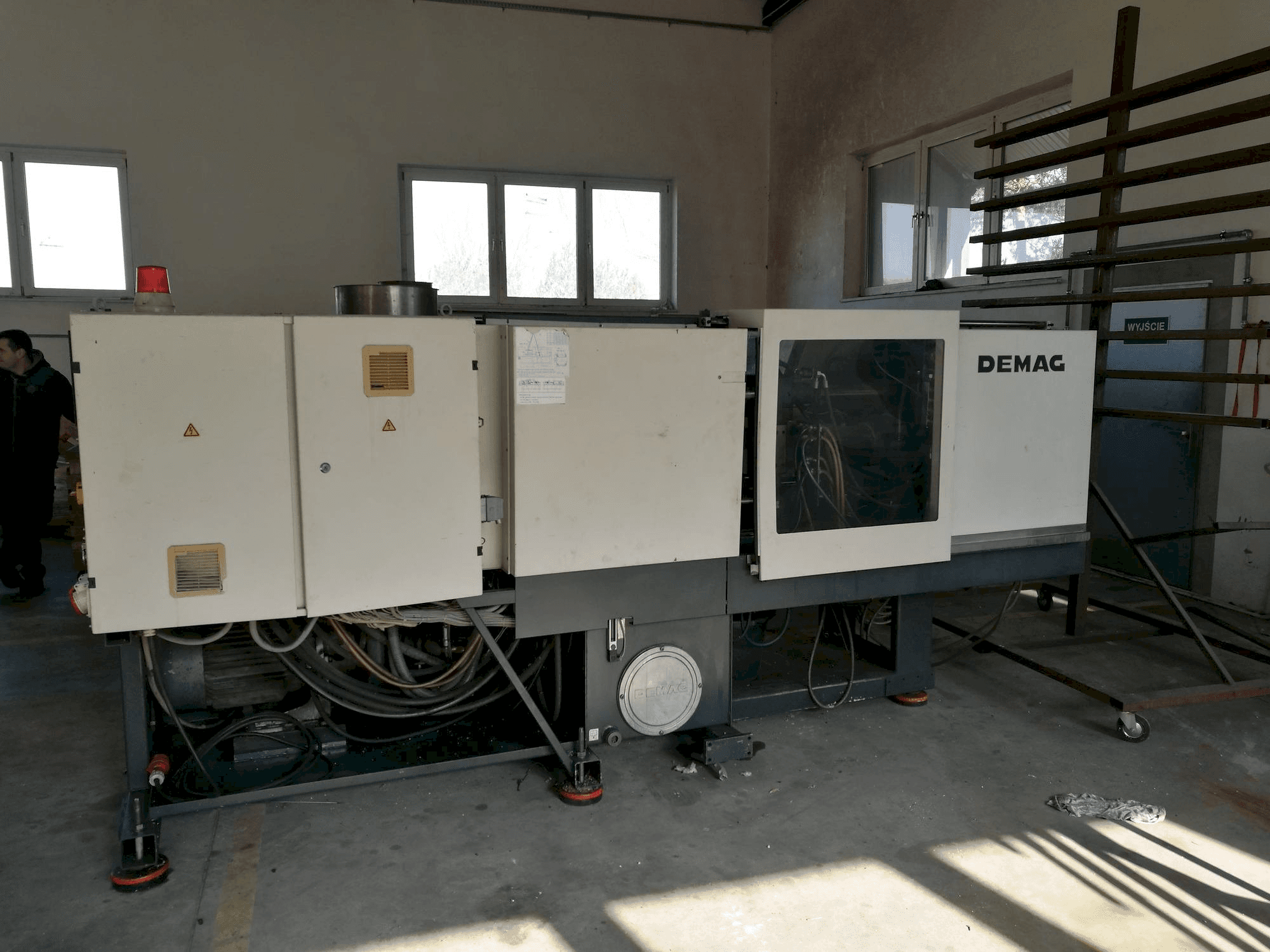Koneen DEMAG ERGOtech - compact 800-310 etunäkymä