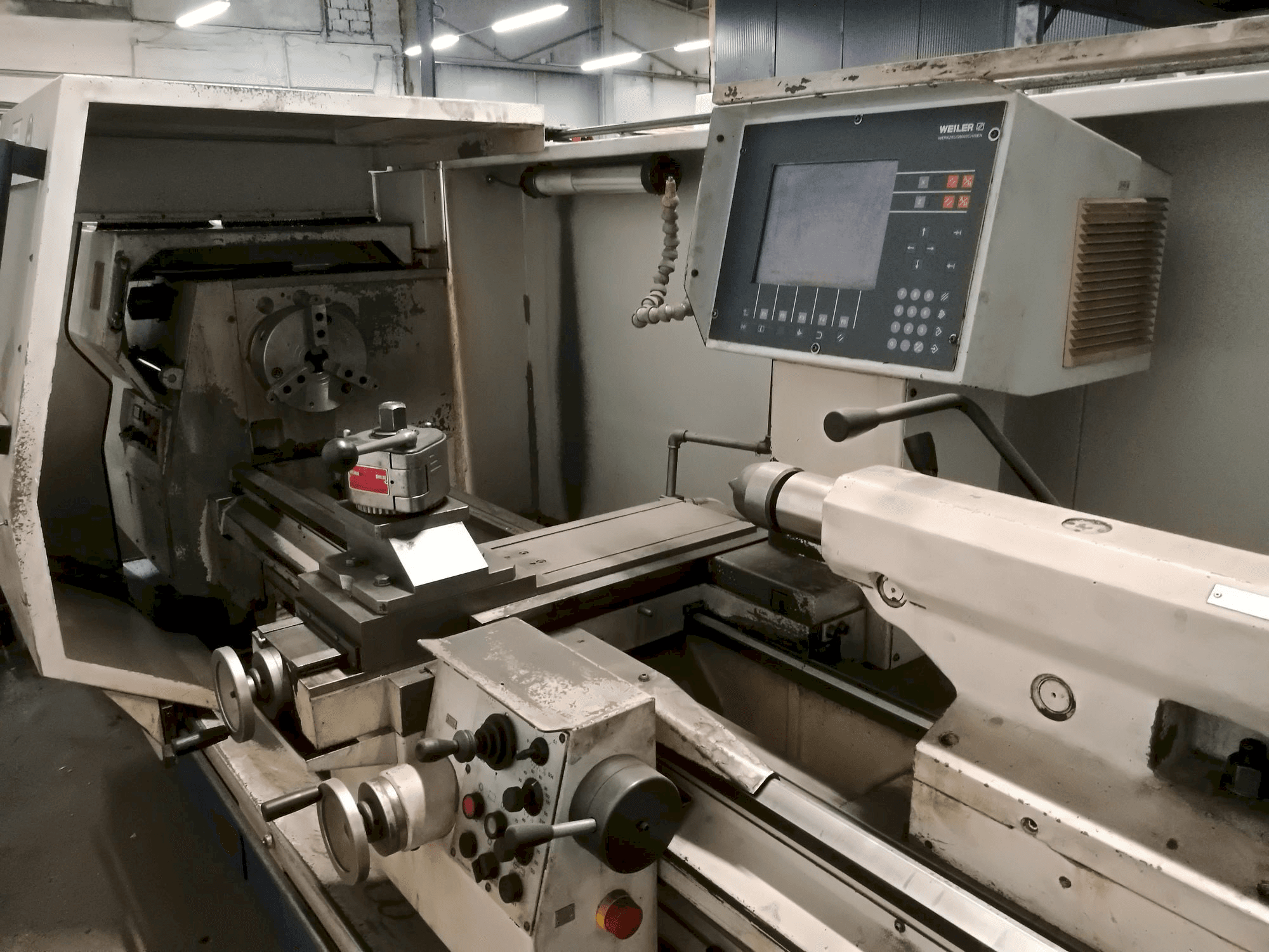 Koneen Weiler E50/2 etunäkymä