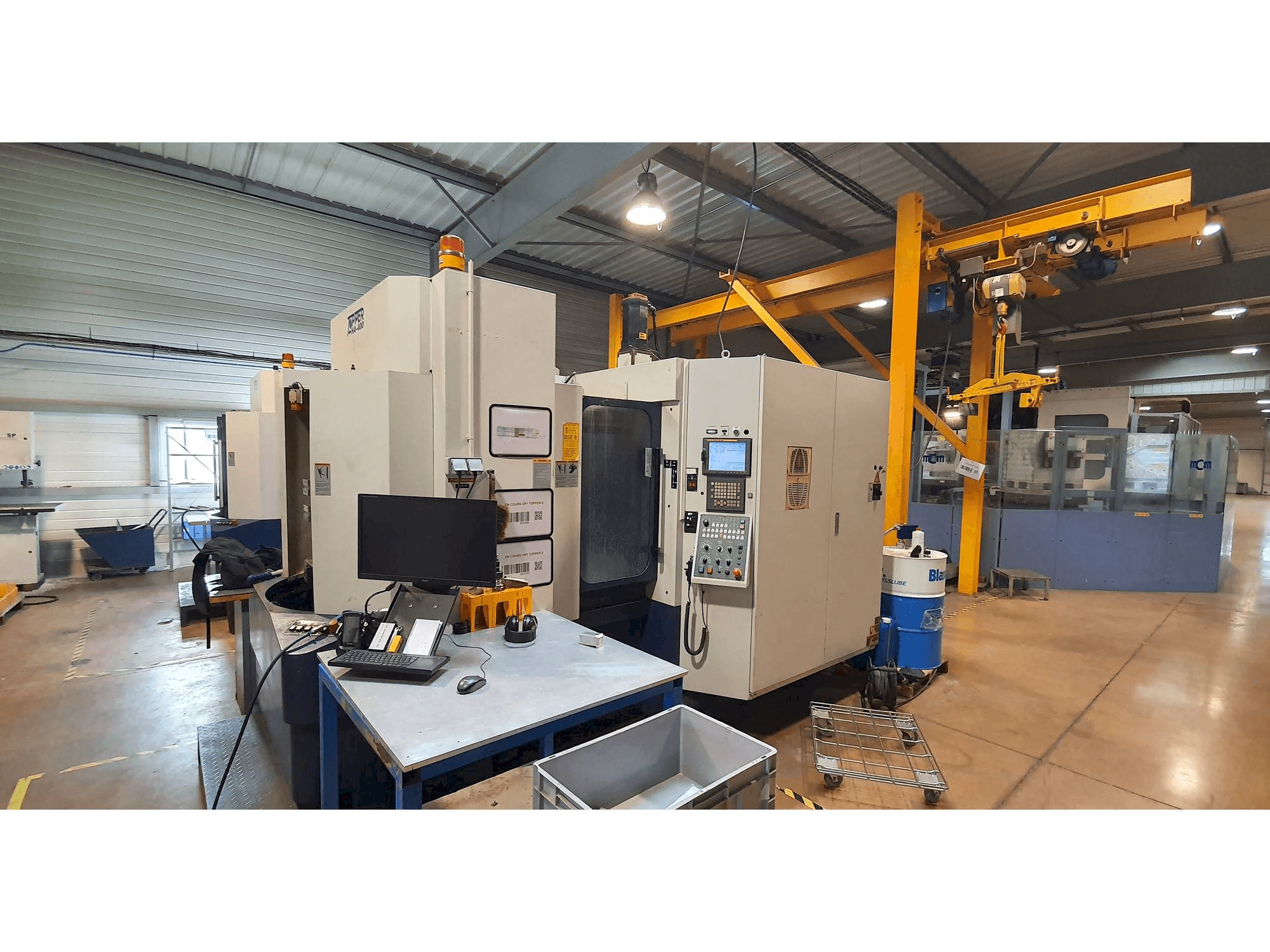 Koneen Tongtai H400 etunäkymä