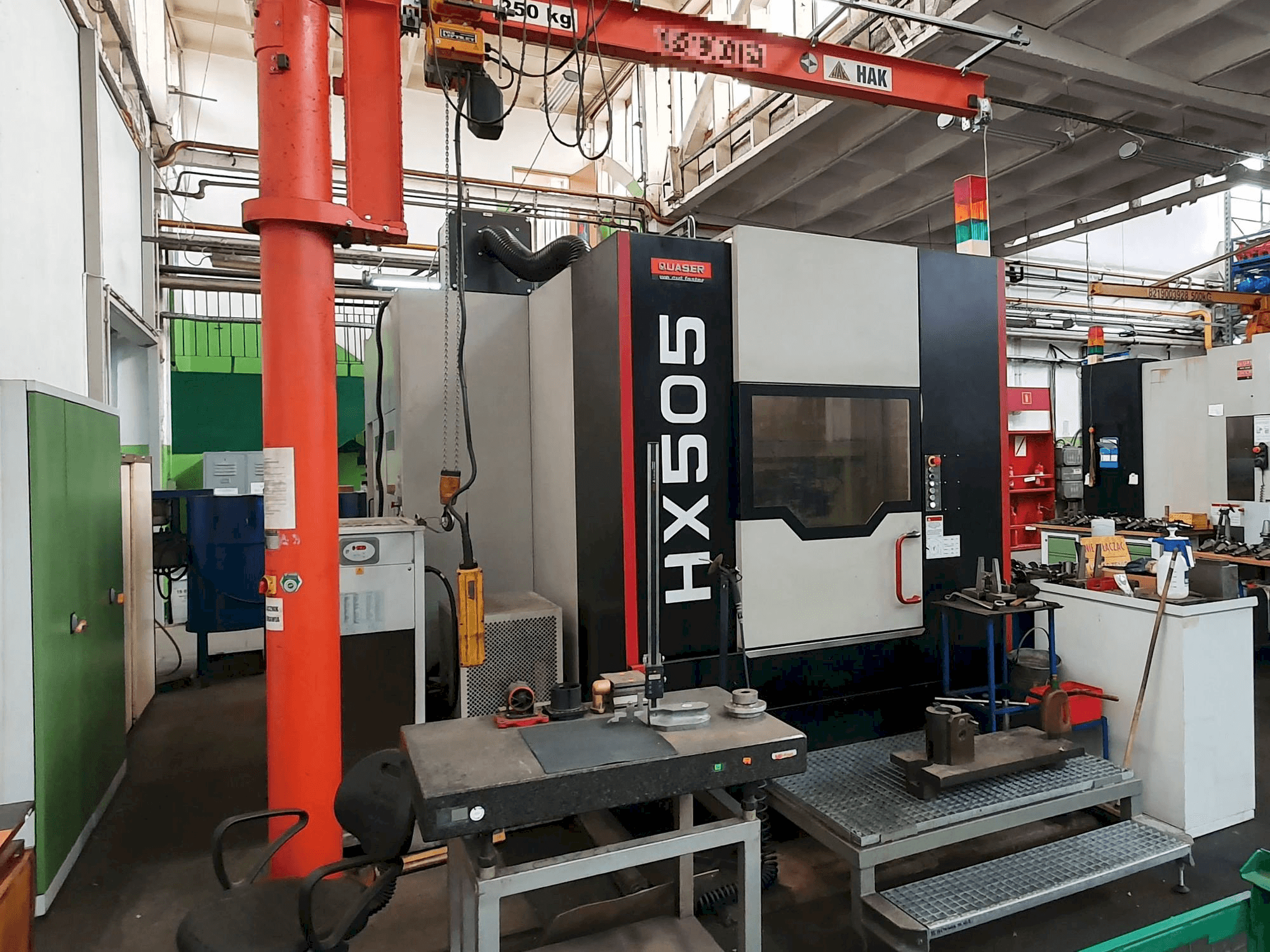 Koneen Quaser HX505 AP / 6B etunäkymä