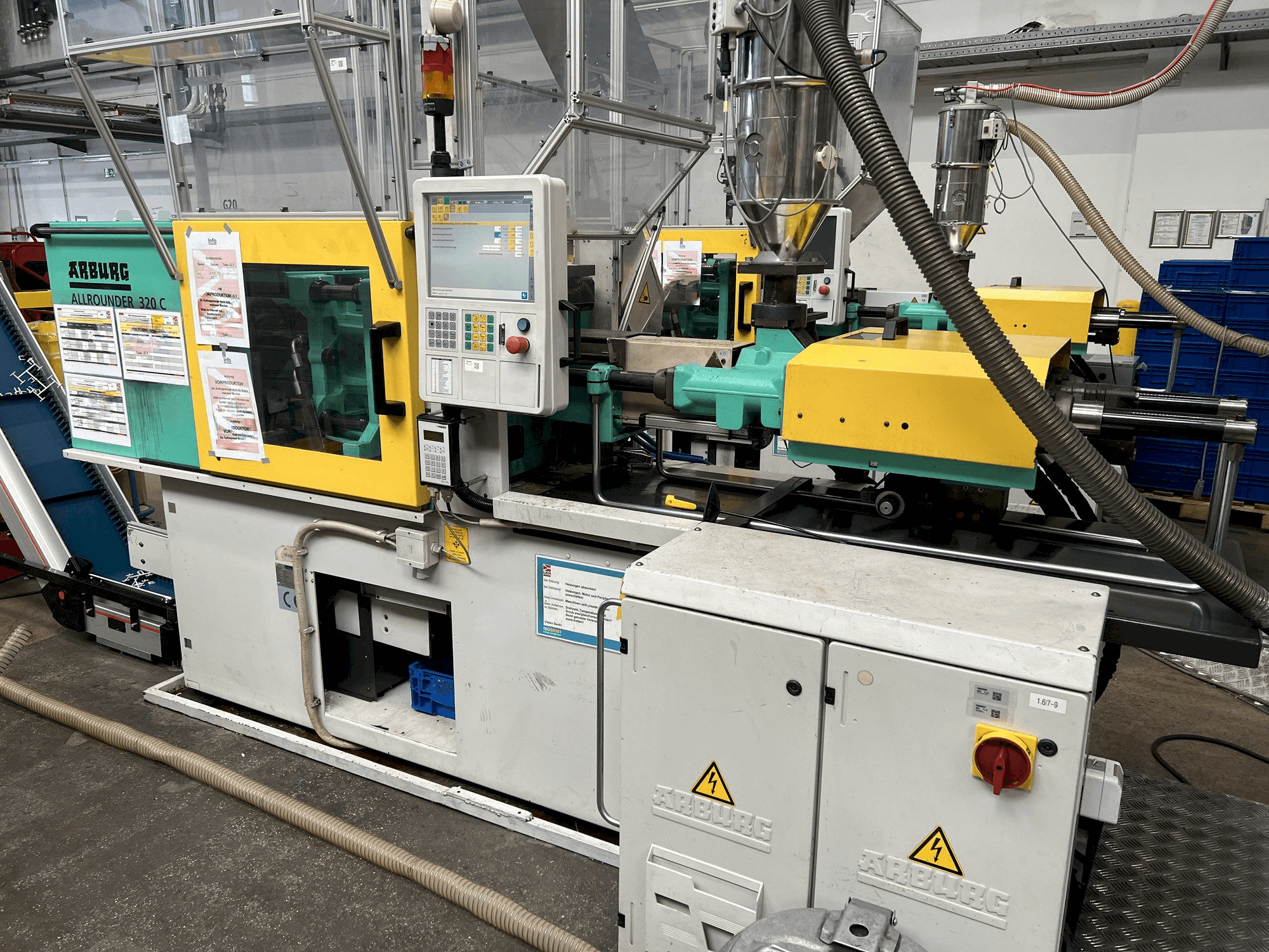 Koneen Arburg Allrounder 320C 500 - 170 etunäkymä