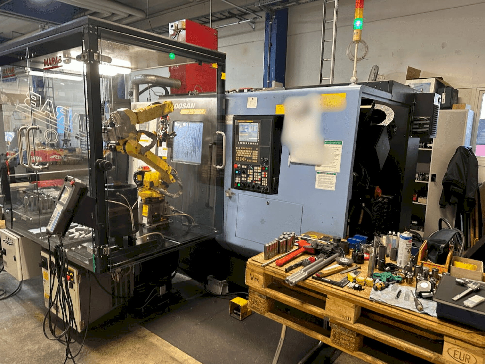 Koneen DOOSAN PUMA TT 1800 SY etunäkymä