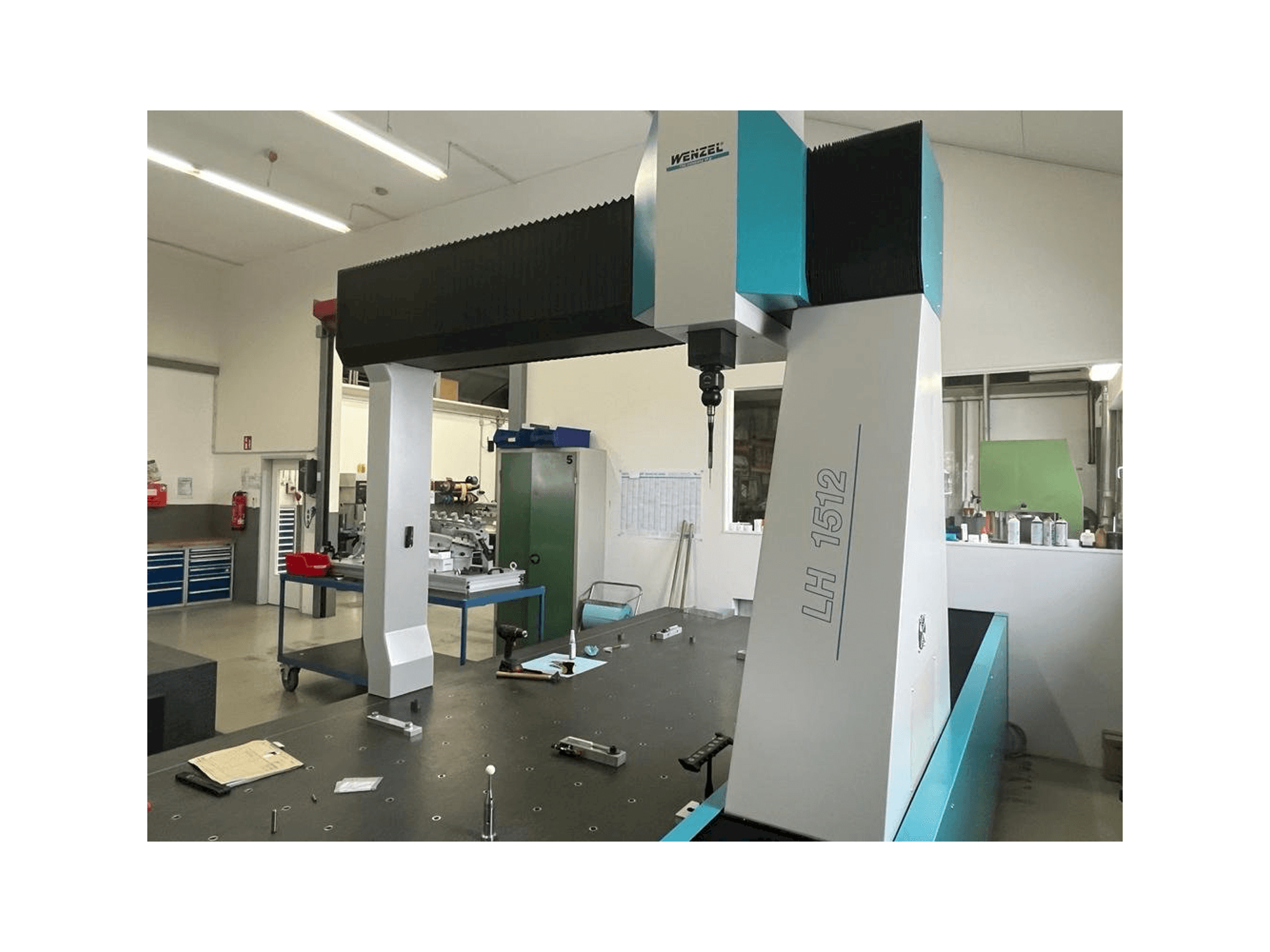 Koneen Wenzel LH 1512 etunäkymä