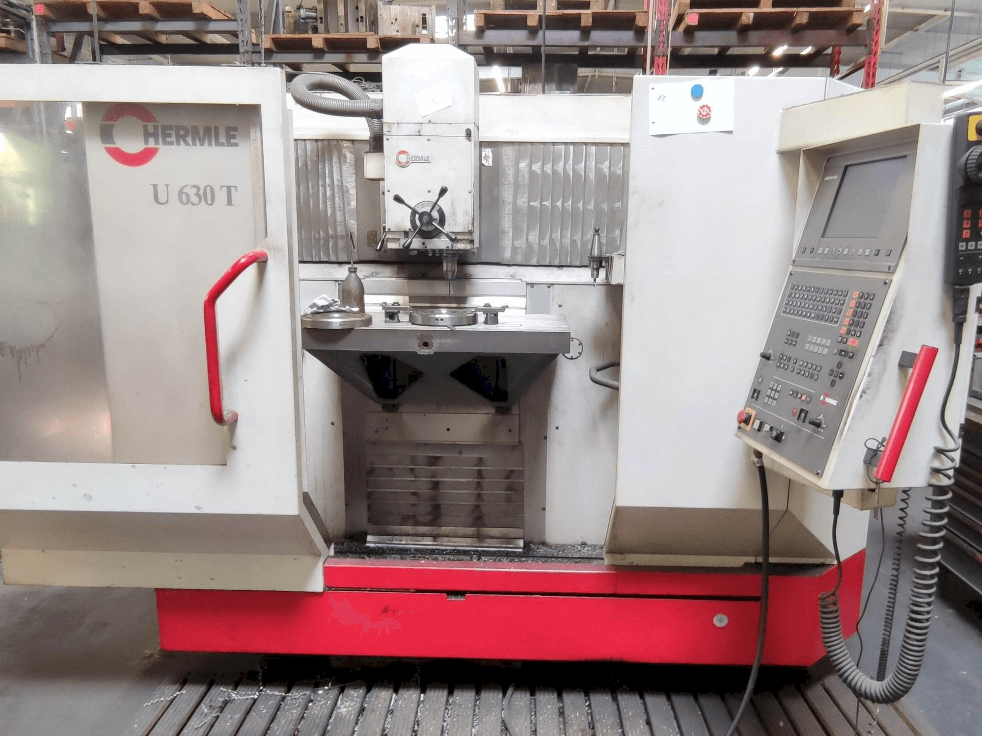 Koneen HERMLE U630T etunäkymä