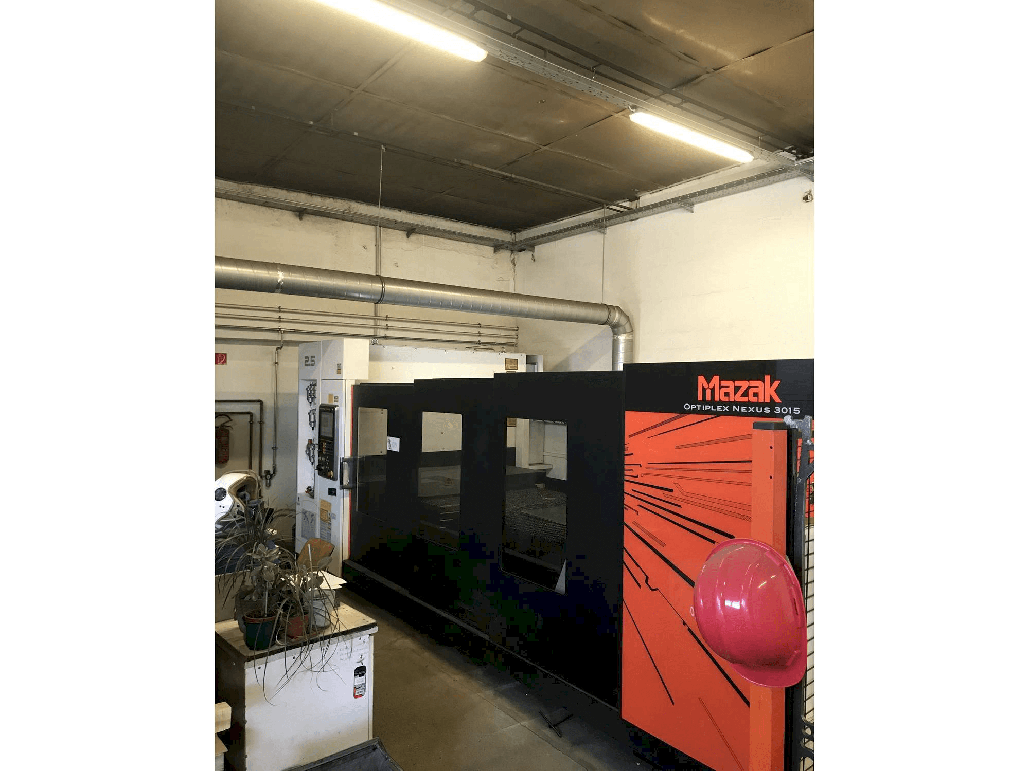 Koneen Mazak Optiplex Nexus 3015 etunäkymä