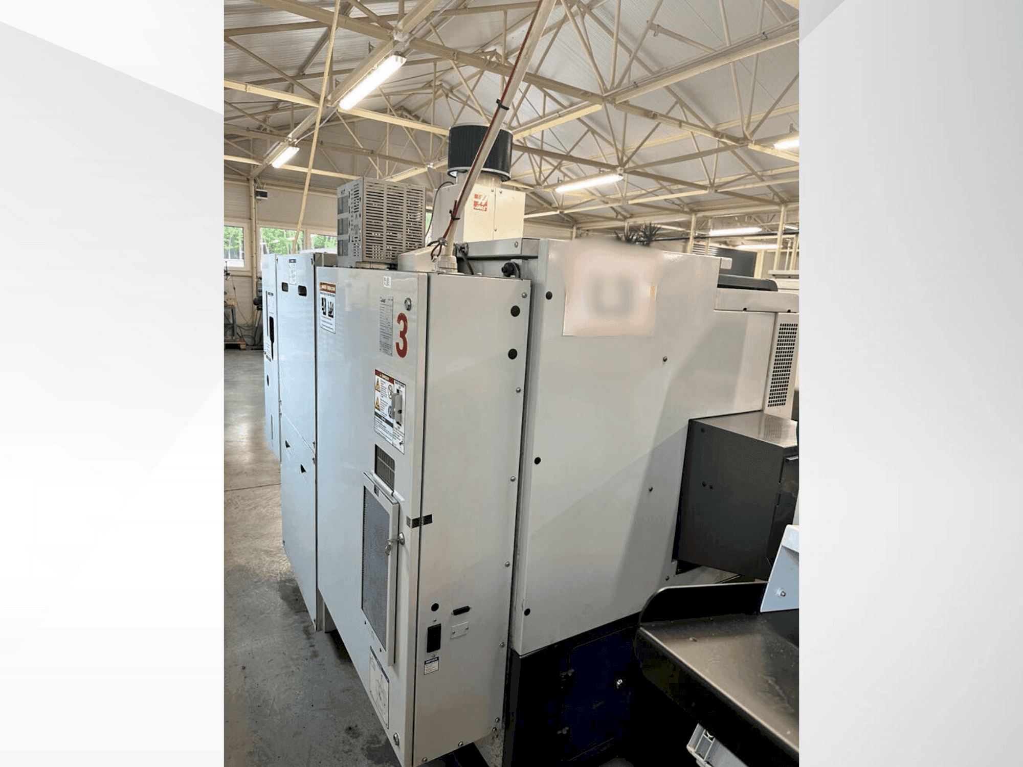 Koneen HAAS ST-10 etunäkymä