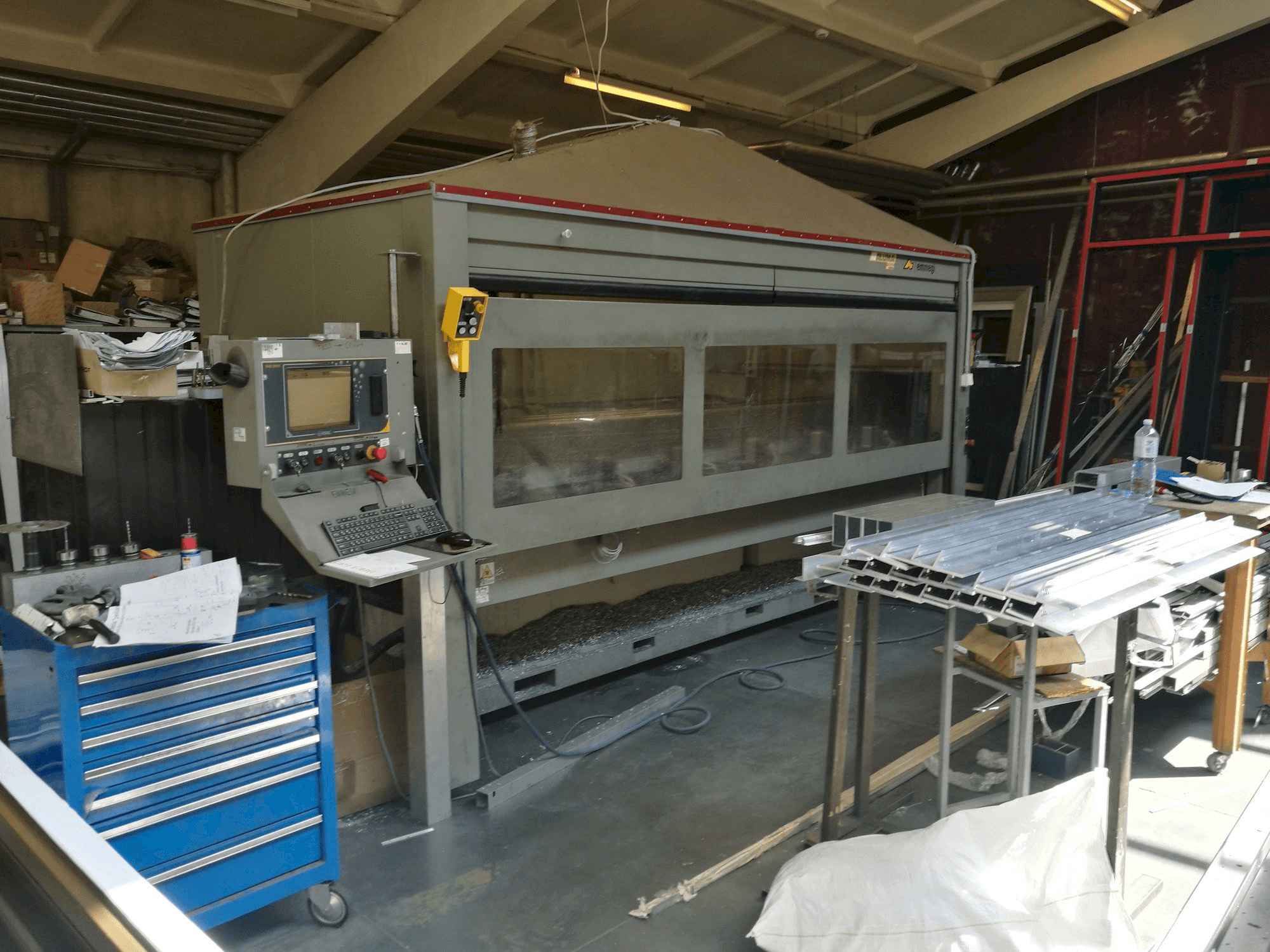 Koneen Aluma Phantomatic T4 A etunäkymä