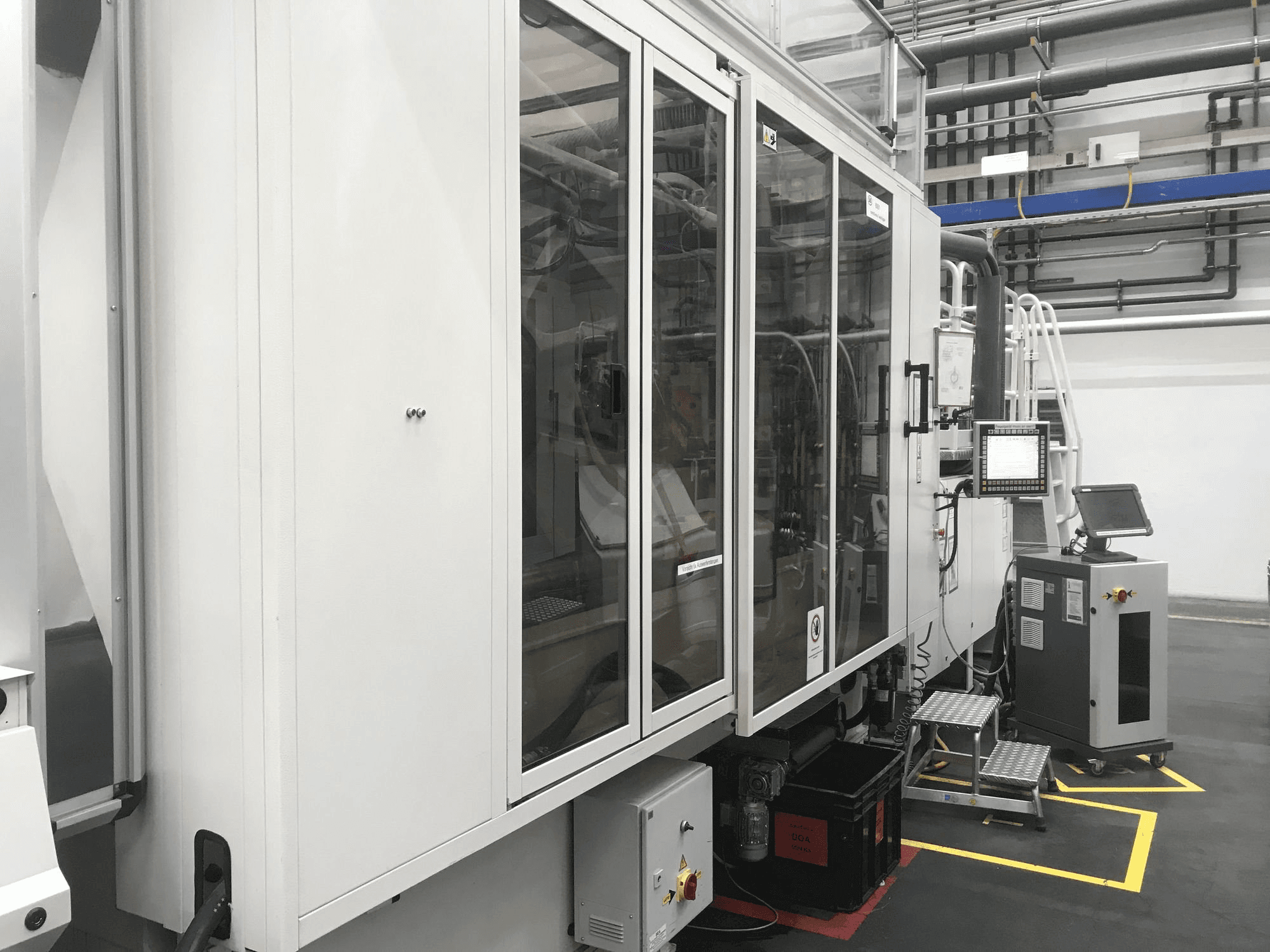 Koneen Husky H500 RS 65/60 vasemman sivun näkymä