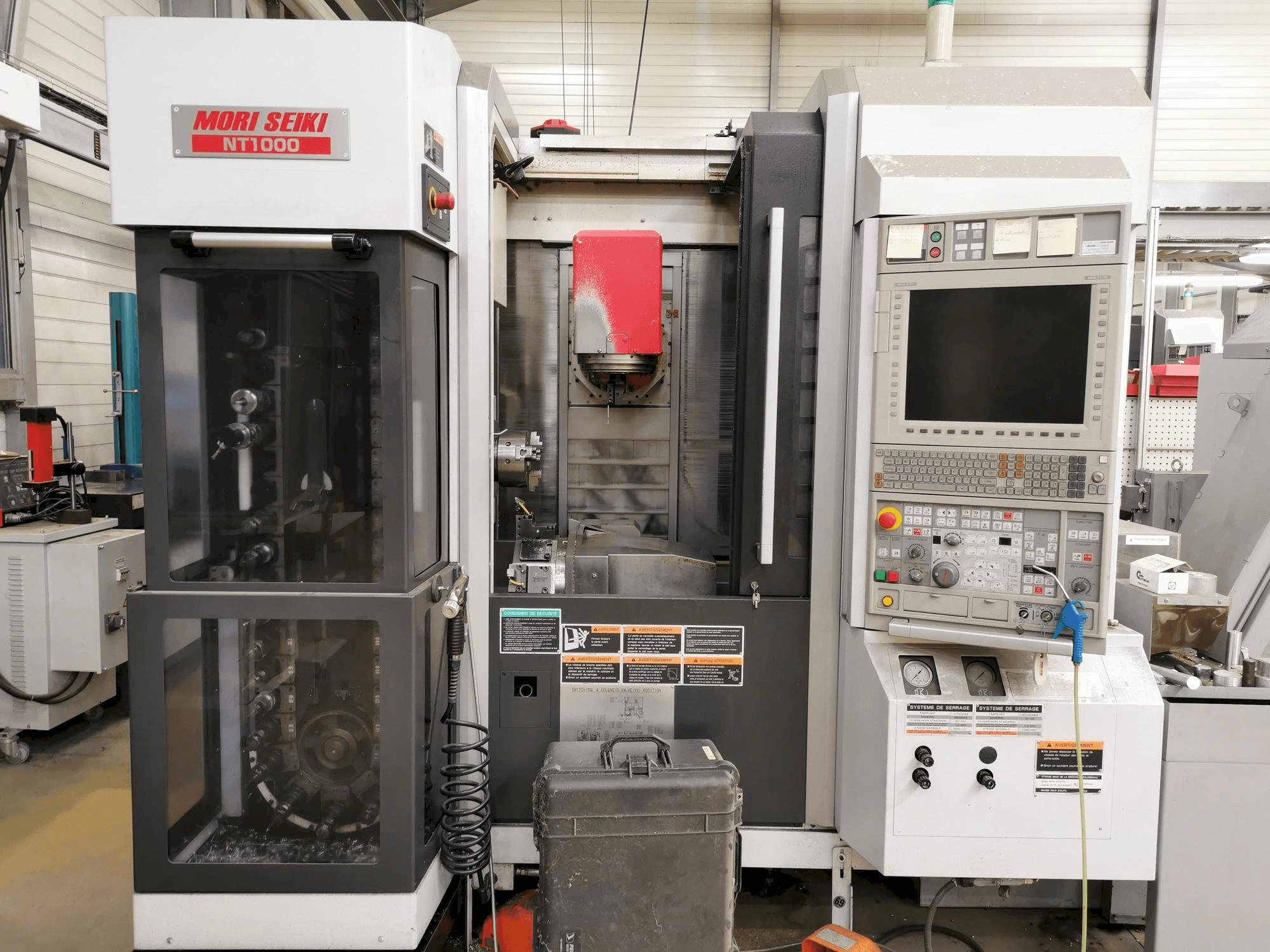 Koneen MORI SEIKI NT 1000 etunäkymä
