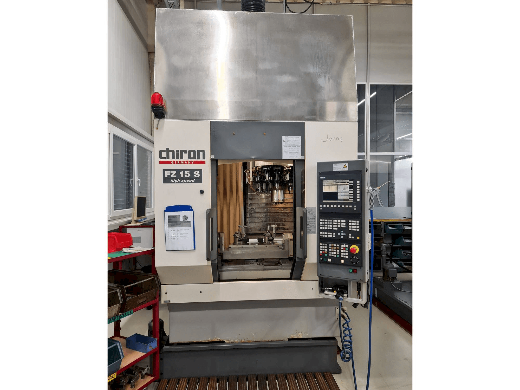 Koneen CHIRON FZ 15 S etunäkymä