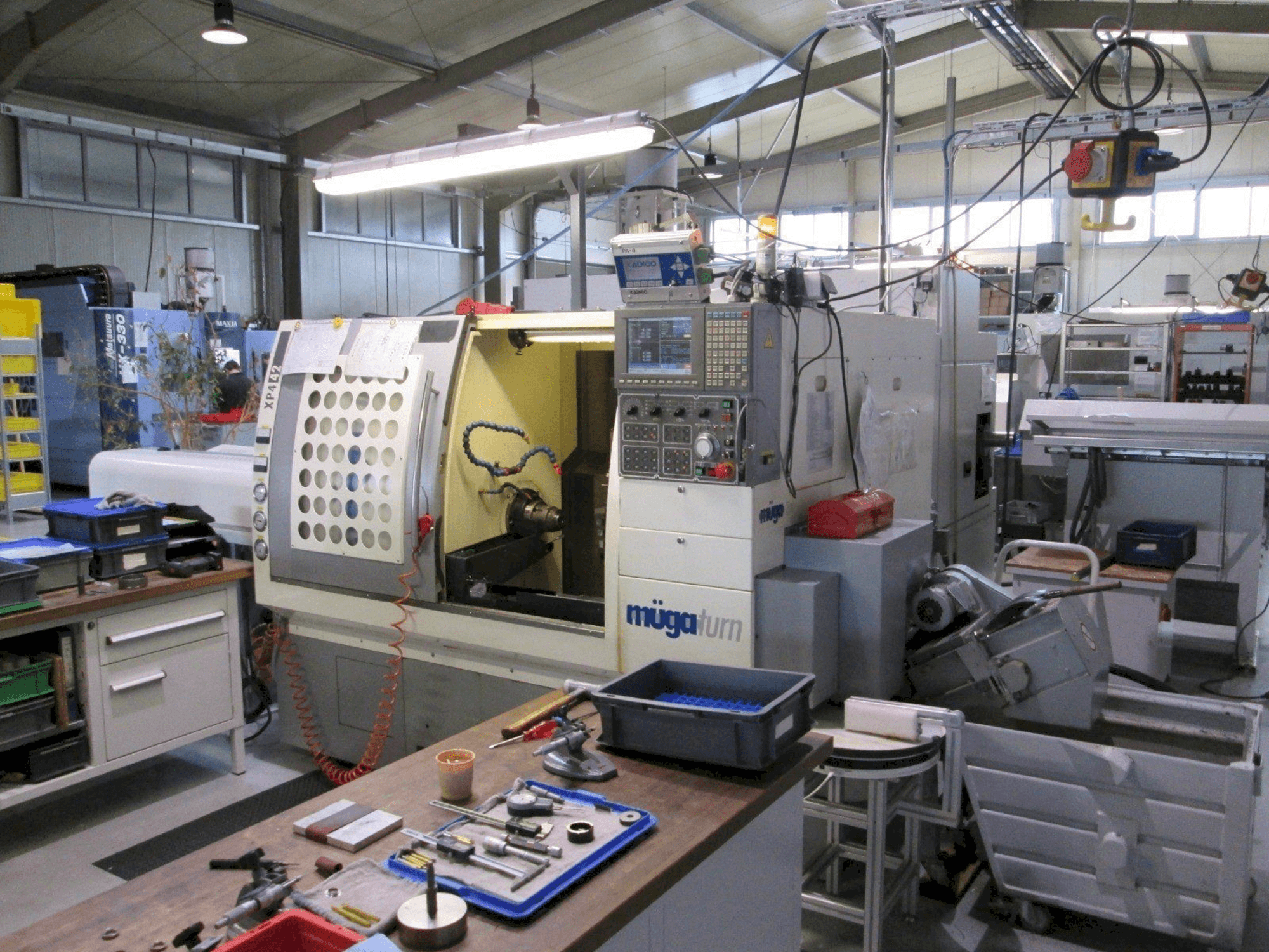 Koneen Muga XP4 – 42SM etunäkymä