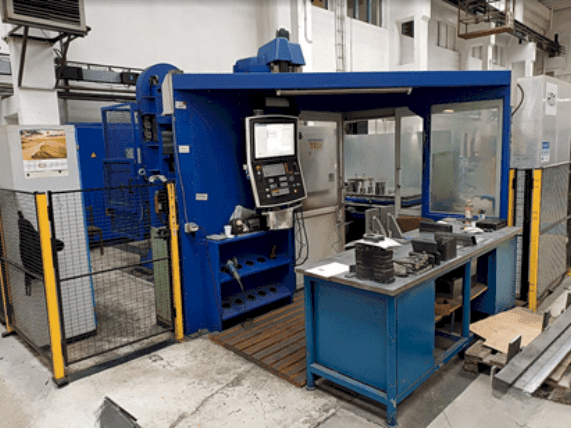 Koneen TOS Varnsdorf WHQ 10 CNC etunäkymä