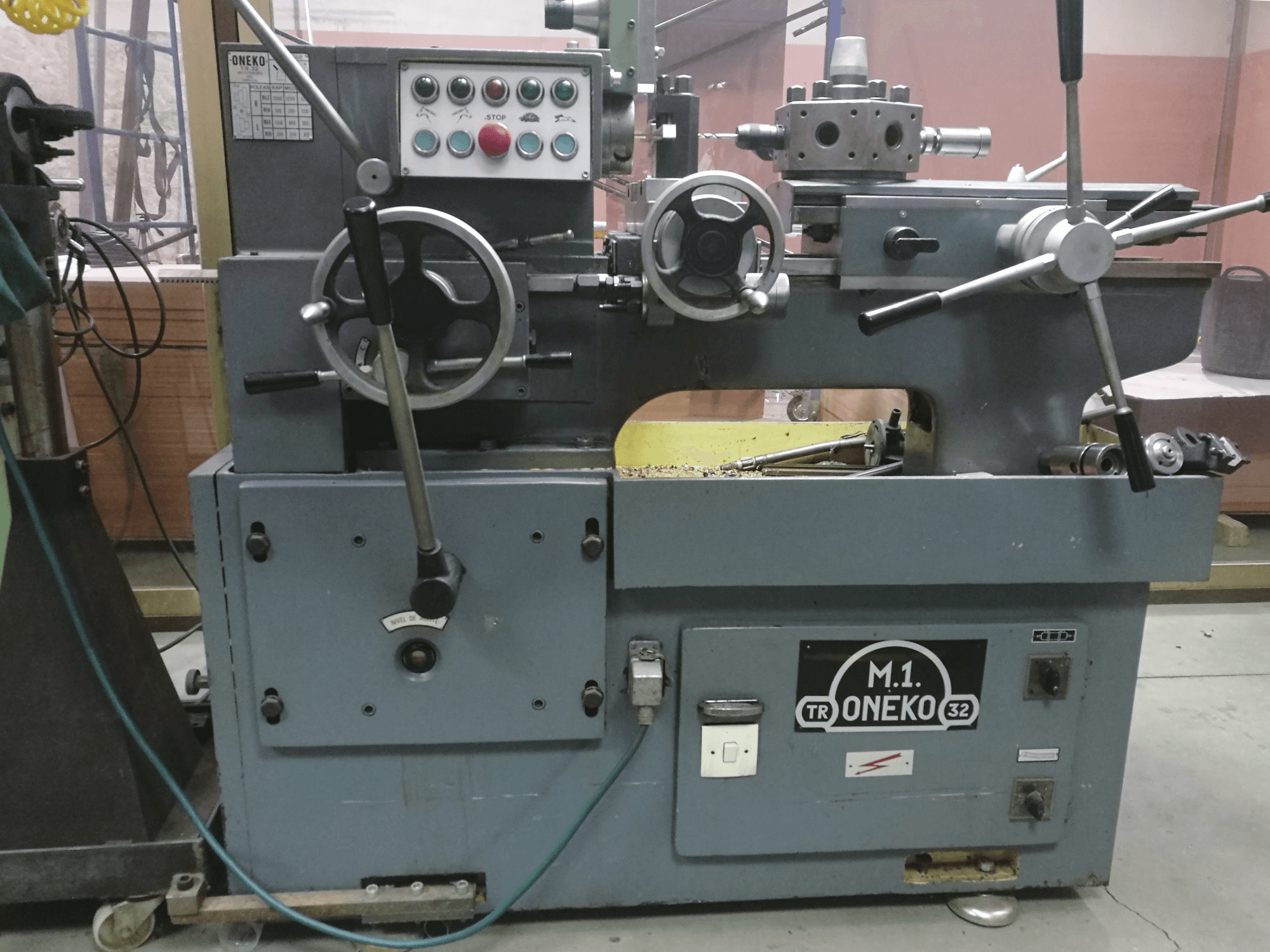 Koneen ONEKO etunäkymä32