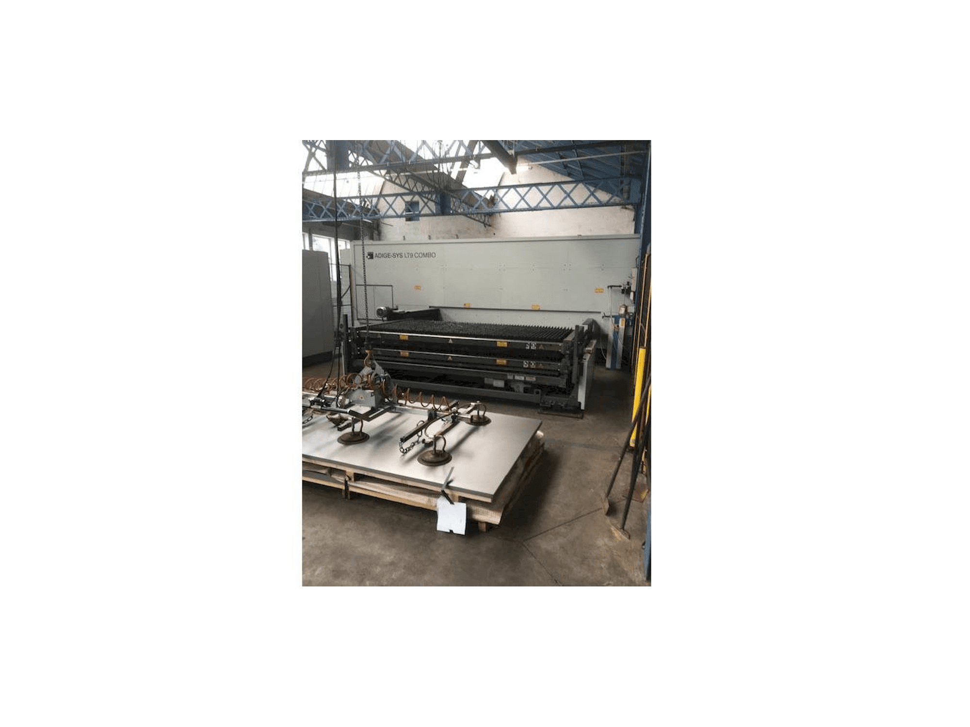 Koneen BLM Adige-Sys LT9 Combo etunäkymä