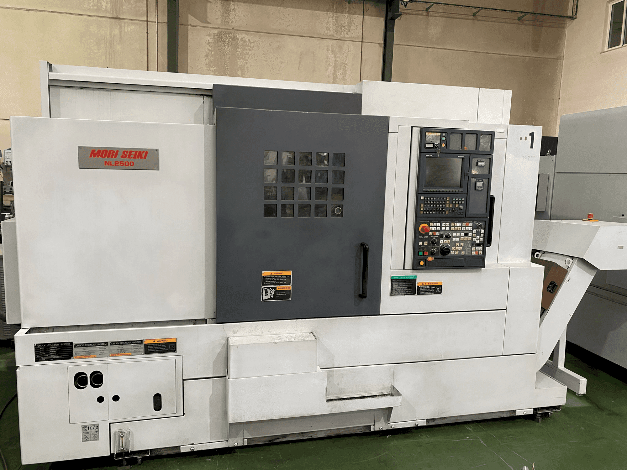 Koneen MORI SEIKI NL 2500 SY (2007) etunäkymä