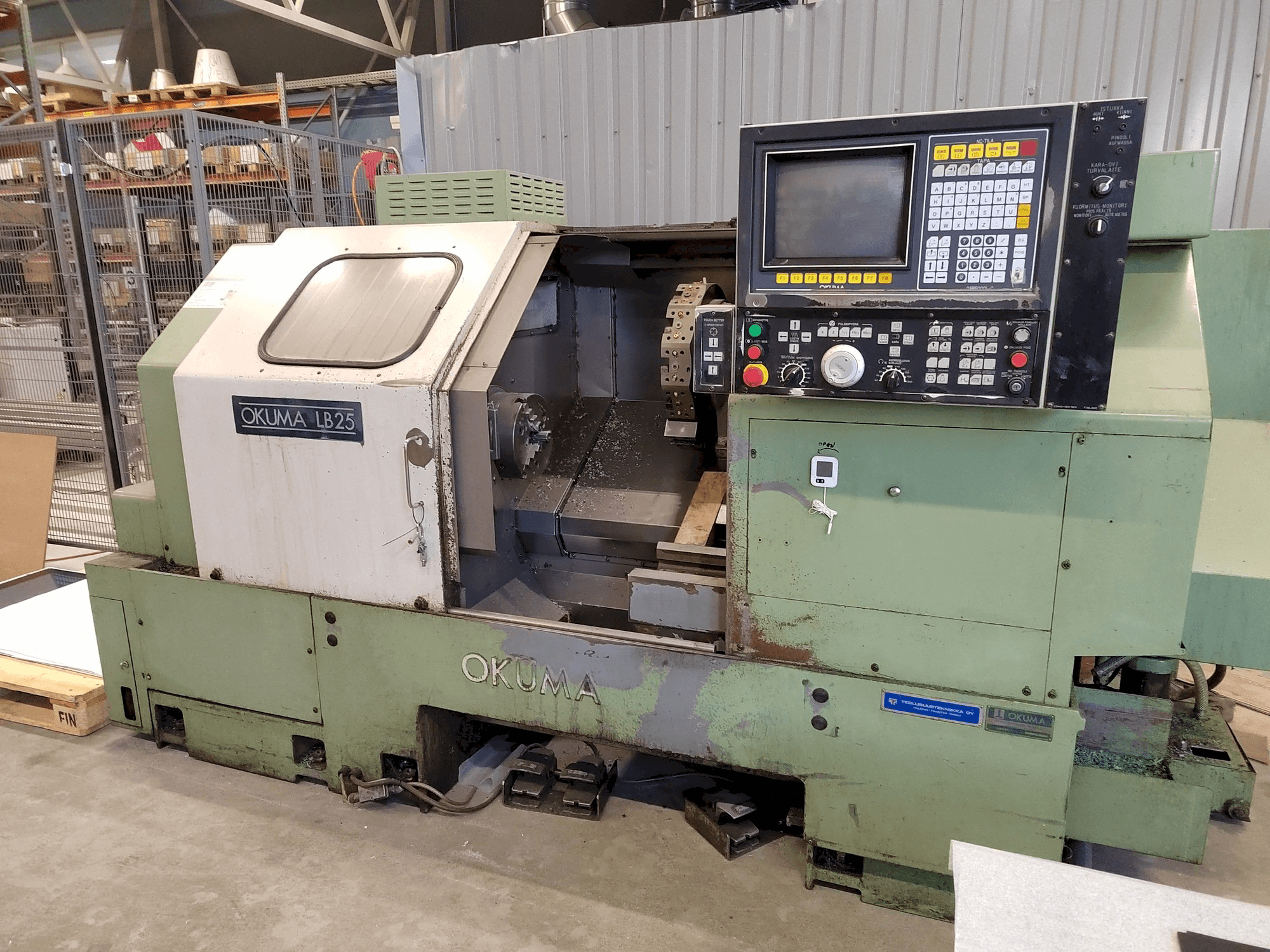 Koneen Okuma LB25 etunäkymä